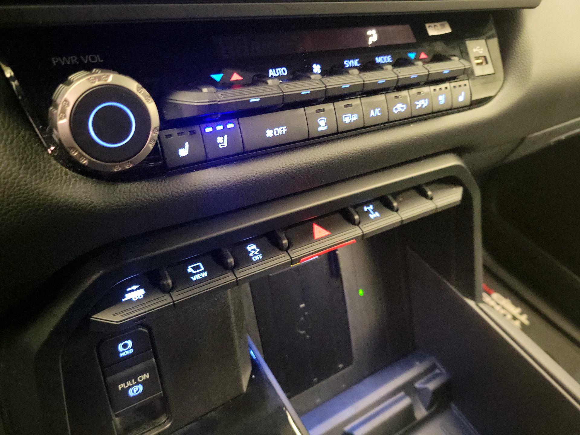 Thumbnail: 2024 Toyota Tundra - 16