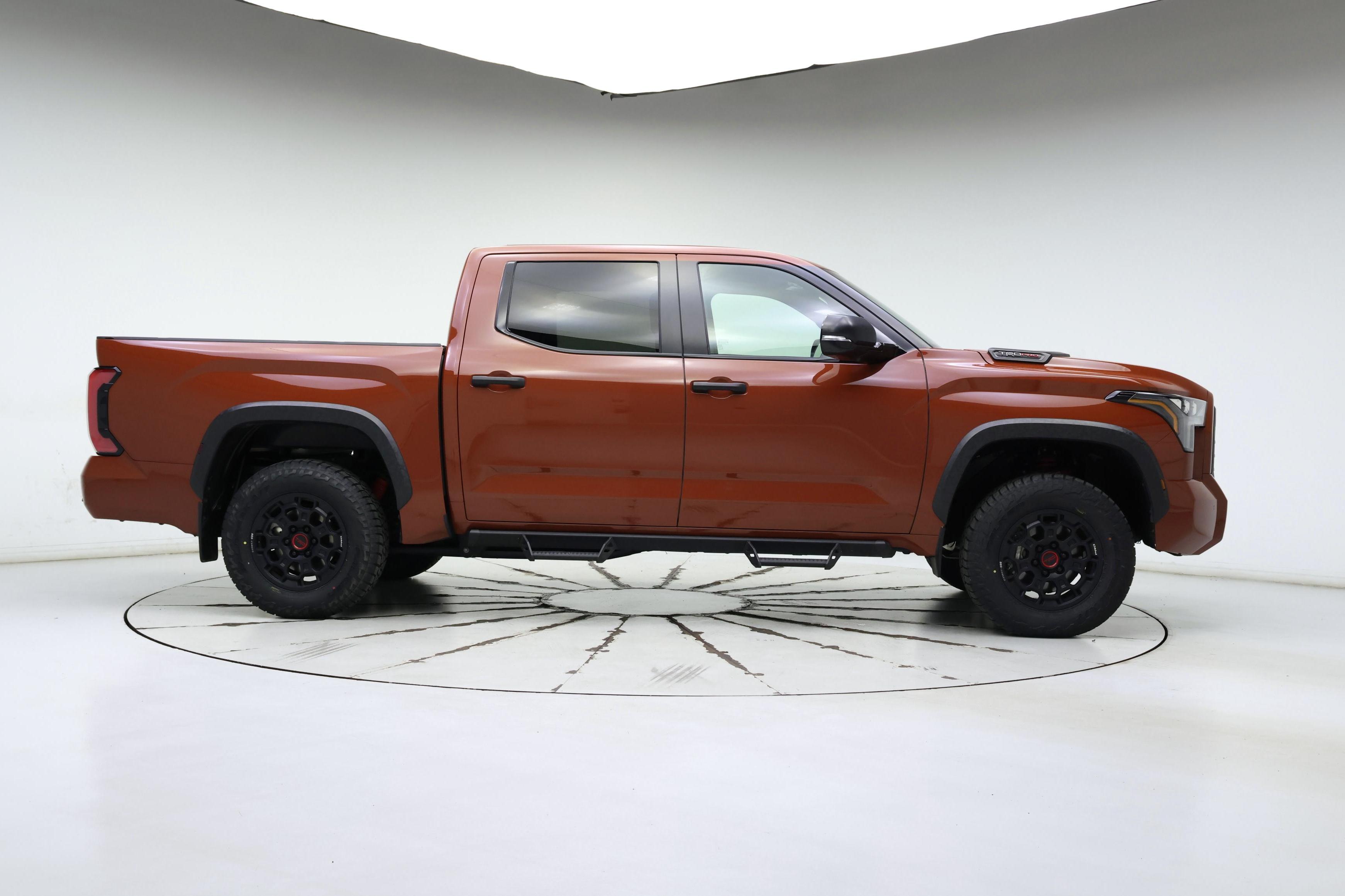 Thumbnail: 2024 Toyota Tundra - 7