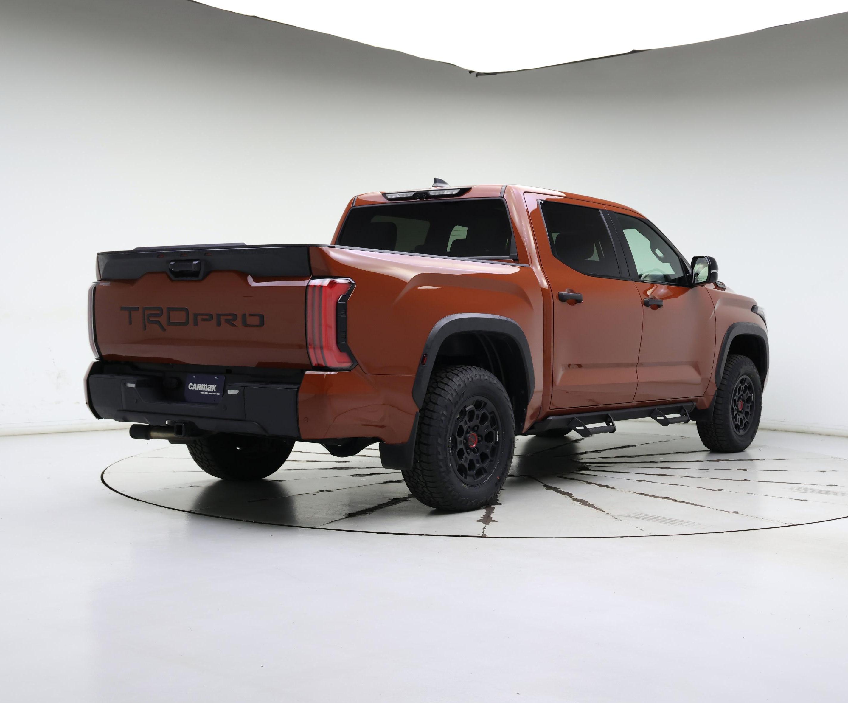 Thumbnail: 2024 Toyota Tundra - 8