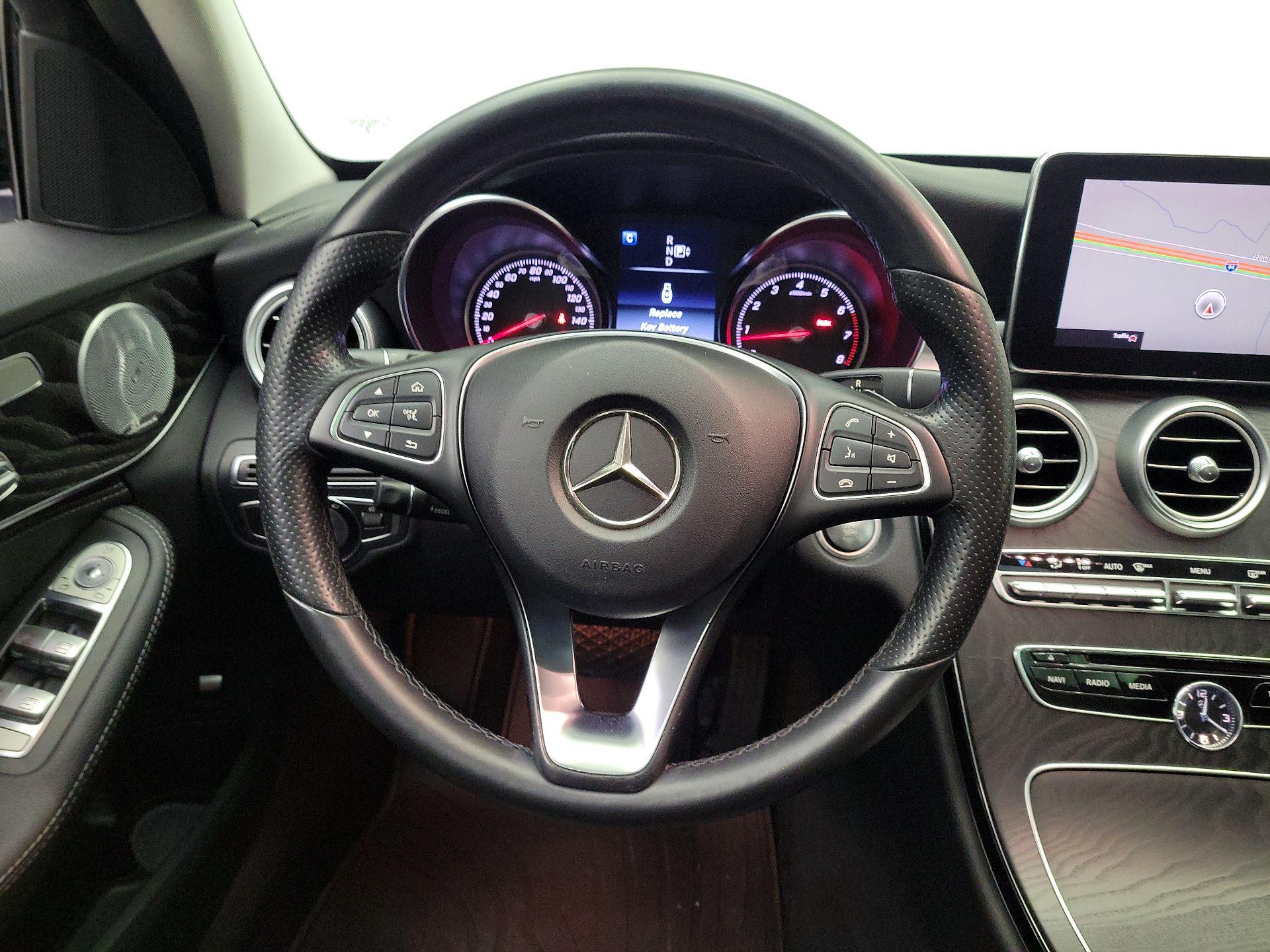 Thumbnail: 2015 Mercedes-Benz C-Class - 10