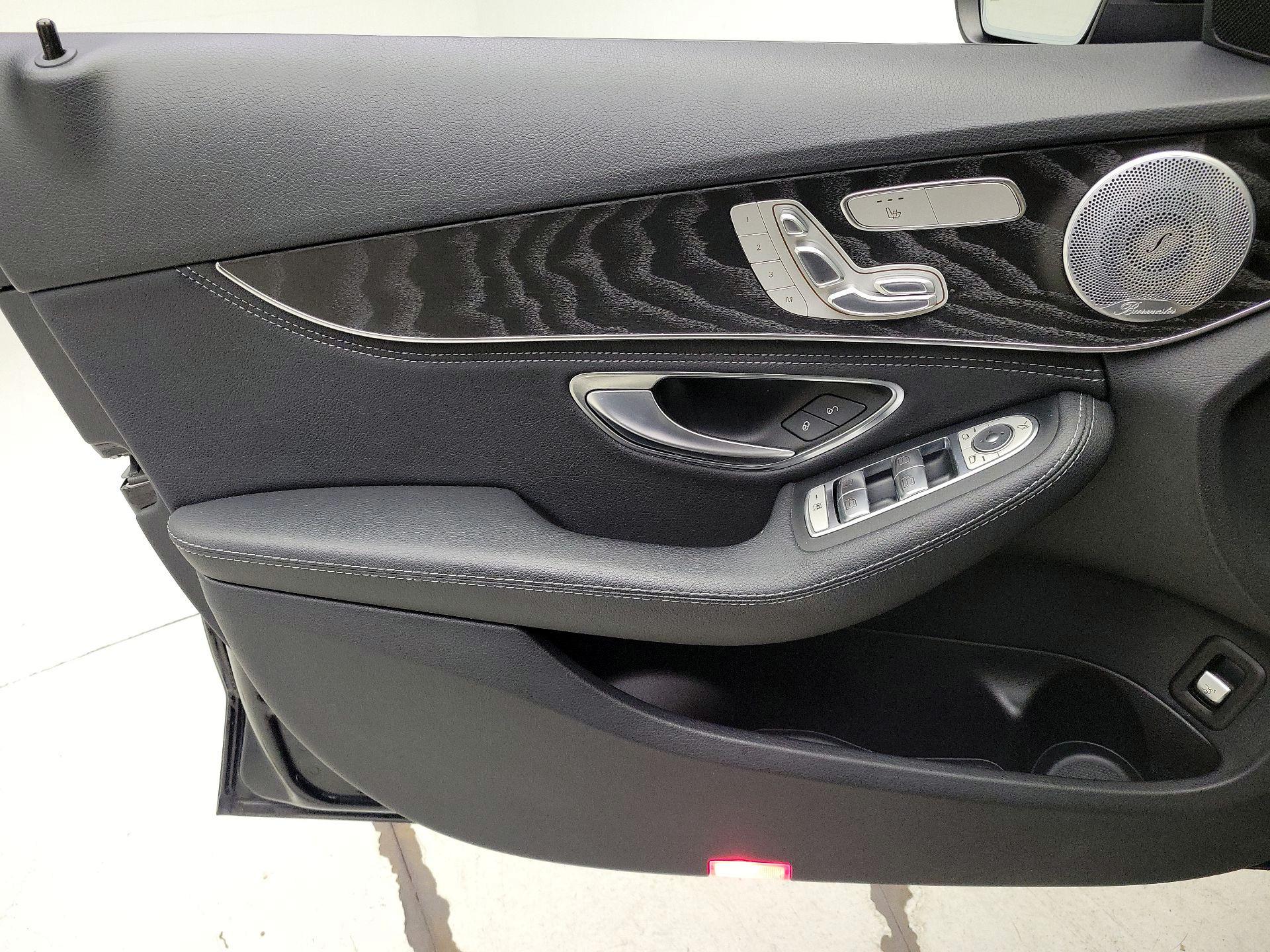 Thumbnail: 2015 Mercedes-Benz C-Class - 12