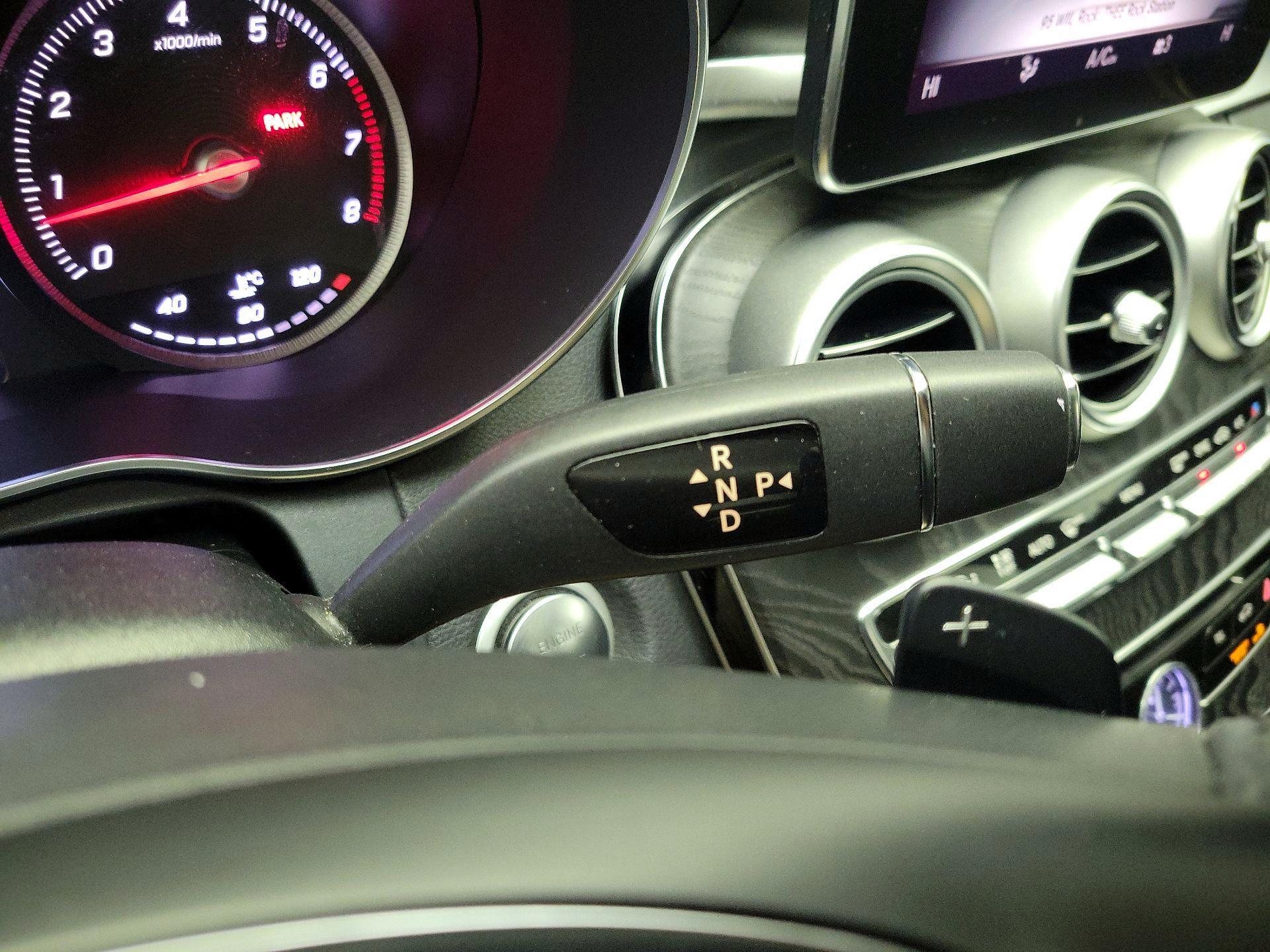 Thumbnail: 2015 Mercedes-Benz C-Class - 18