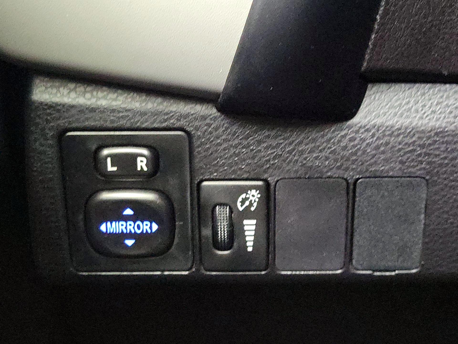 Thumbnail: 2018 Toyota Corolla - 13