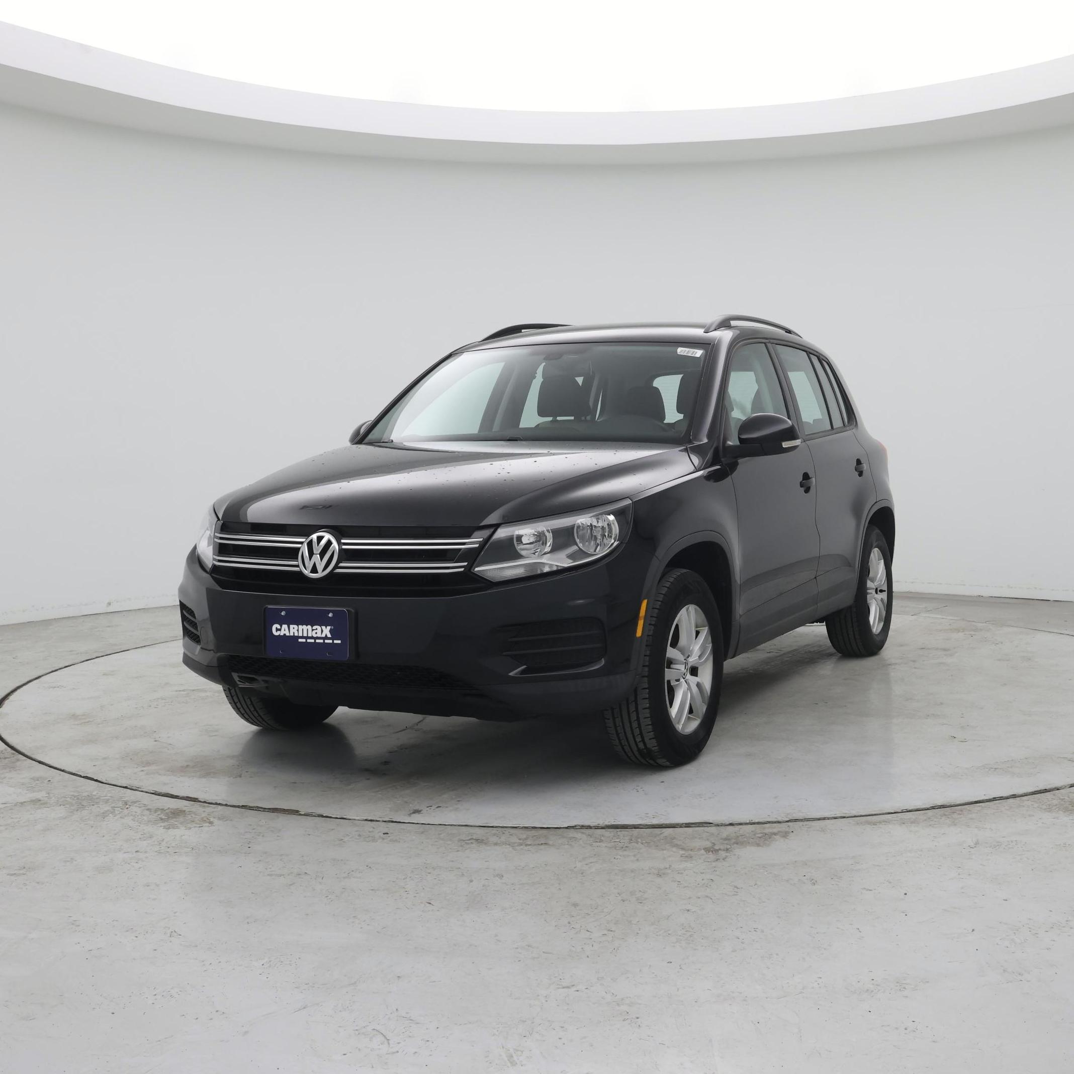 Thumbnail: 2016 Volkswagen Tiguan - 4