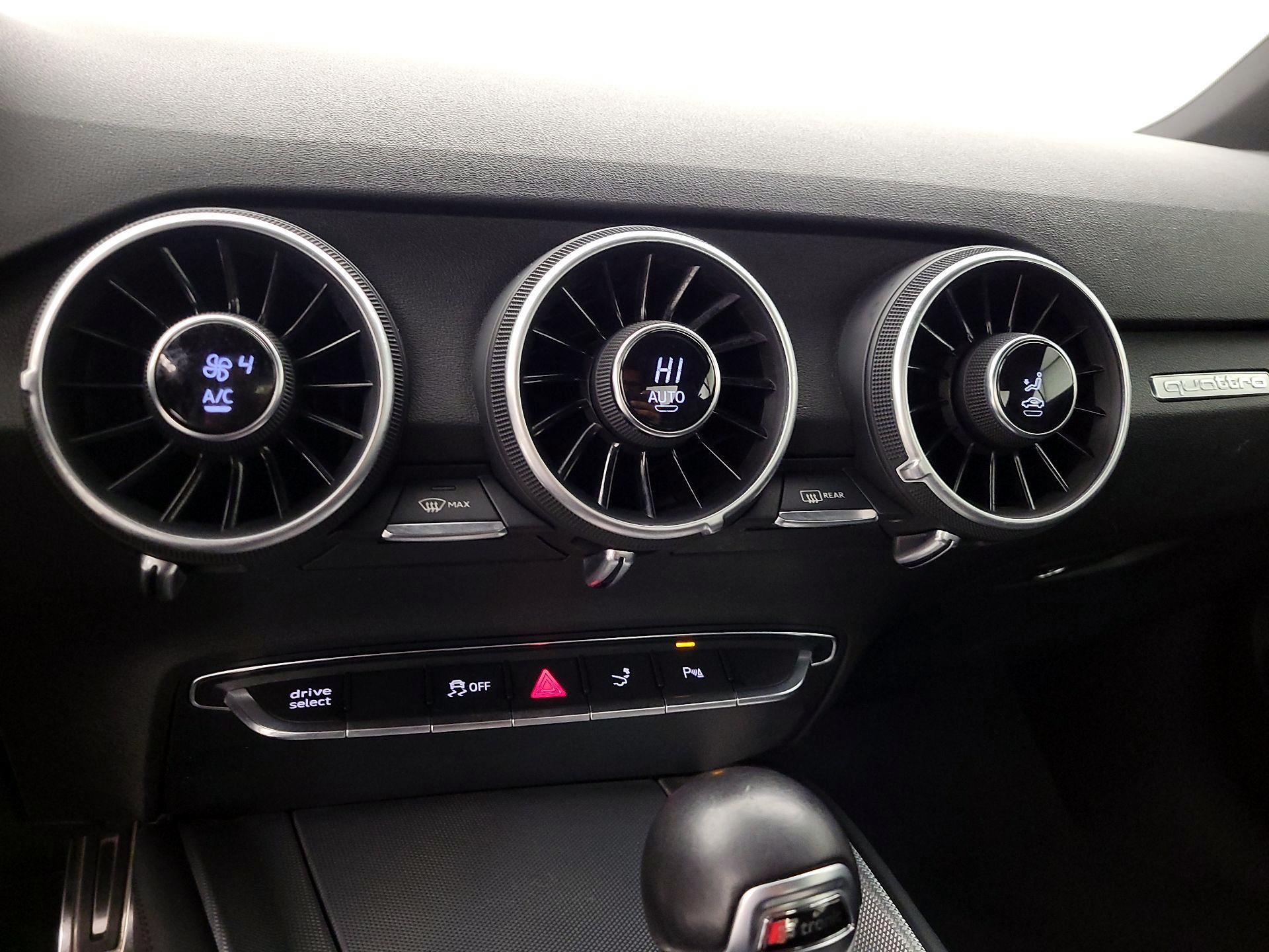 Thumbnail: 2017 Audi TT - 17