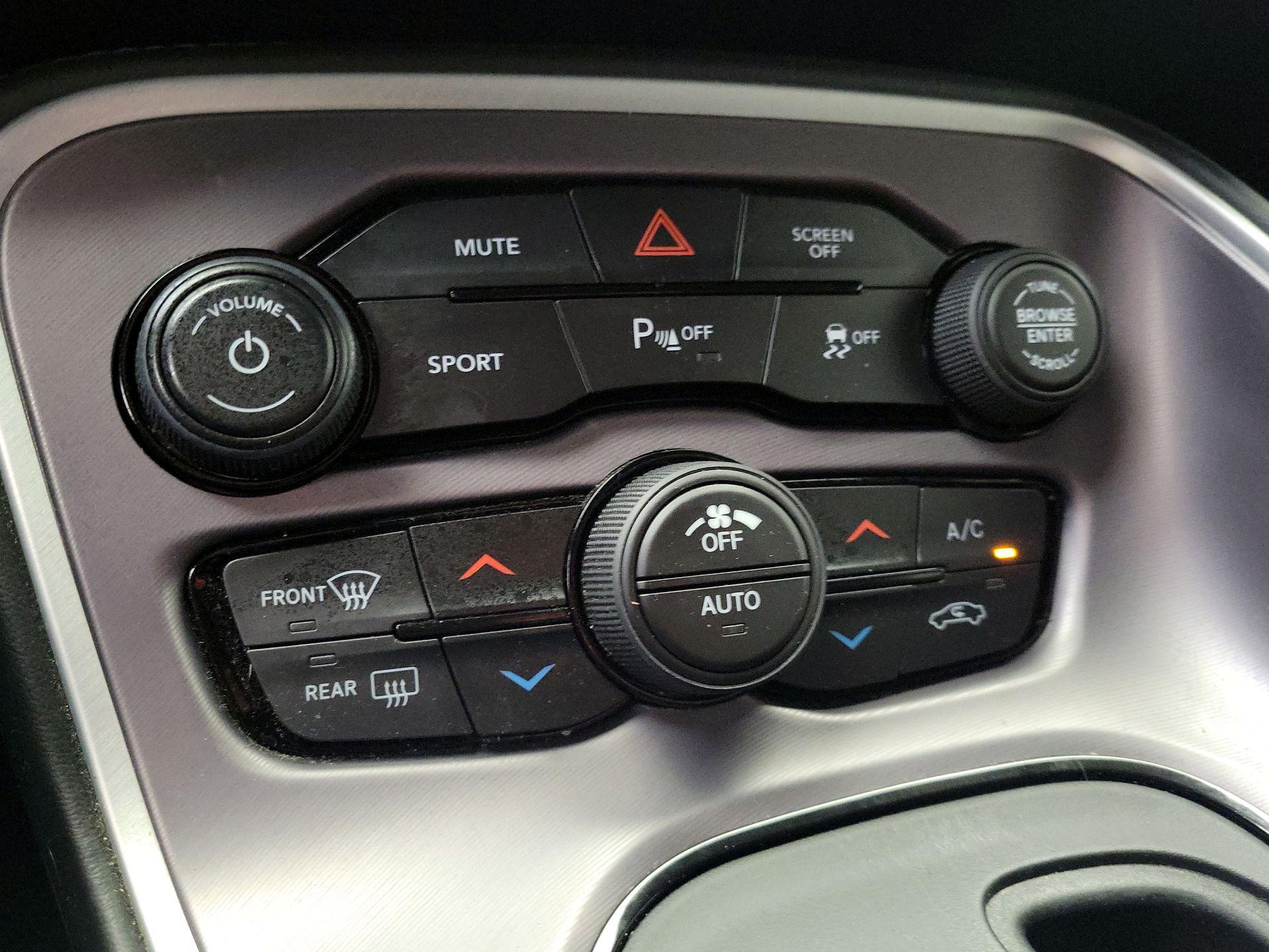 Thumbnail: 2022 Dodge Challenger - 16