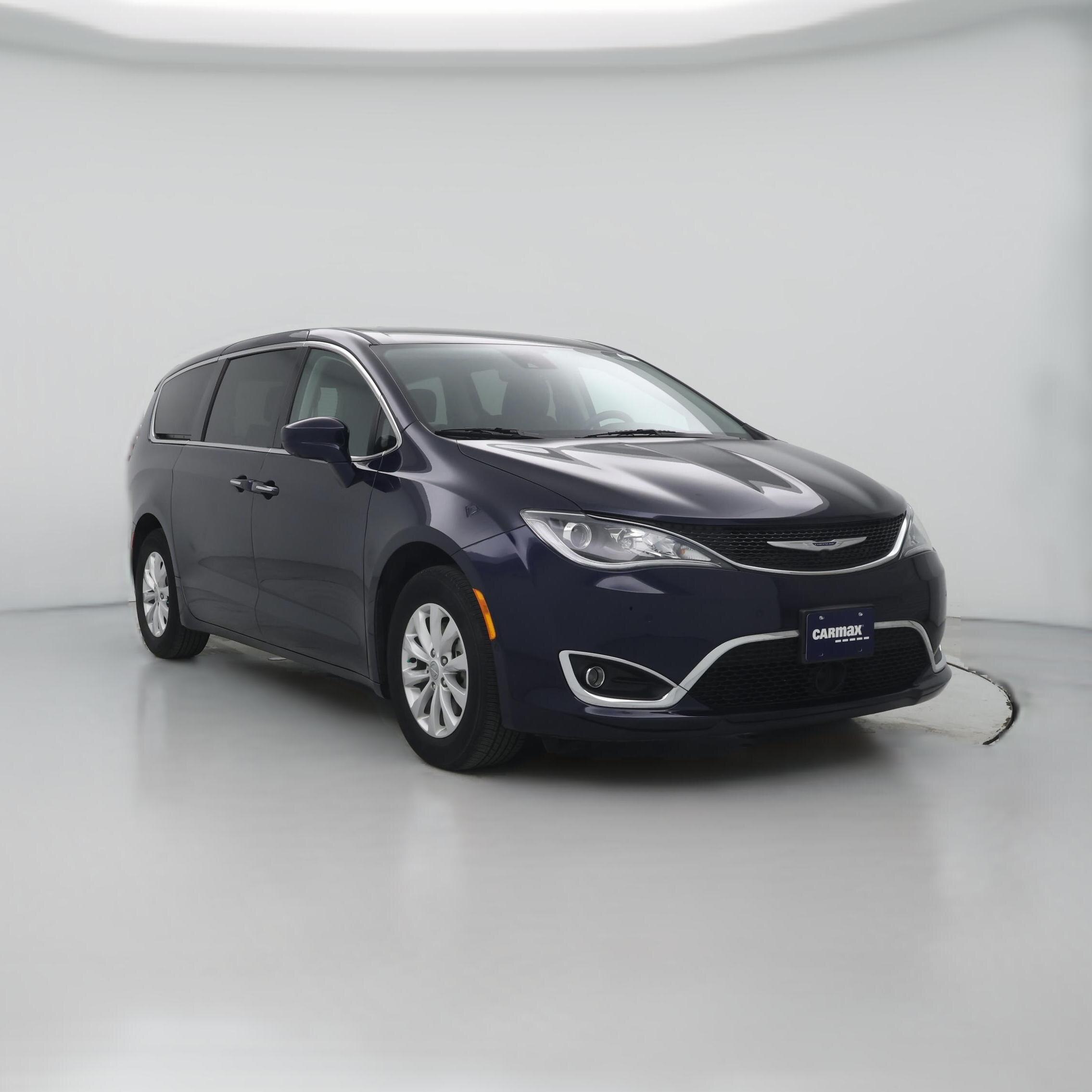 Thumbnail: 2019 Chrysler Pacifica - 1