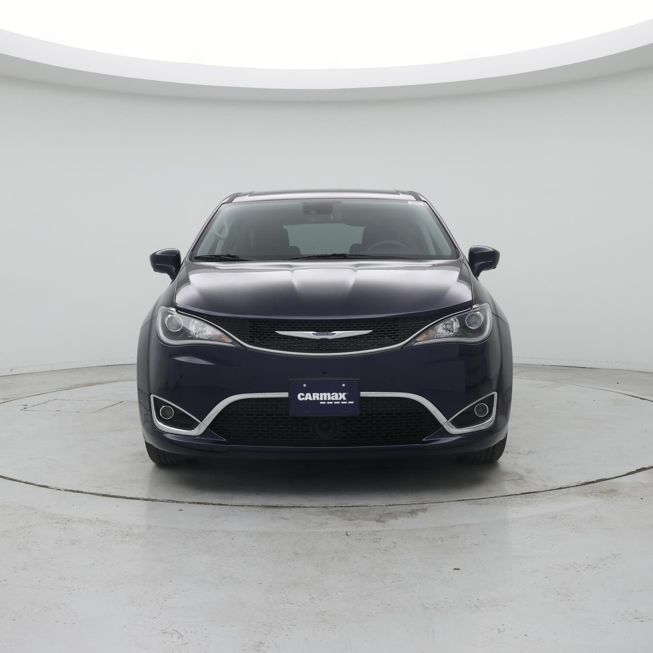 Thumbnail: 2019 Chrysler Pacifica - 5
