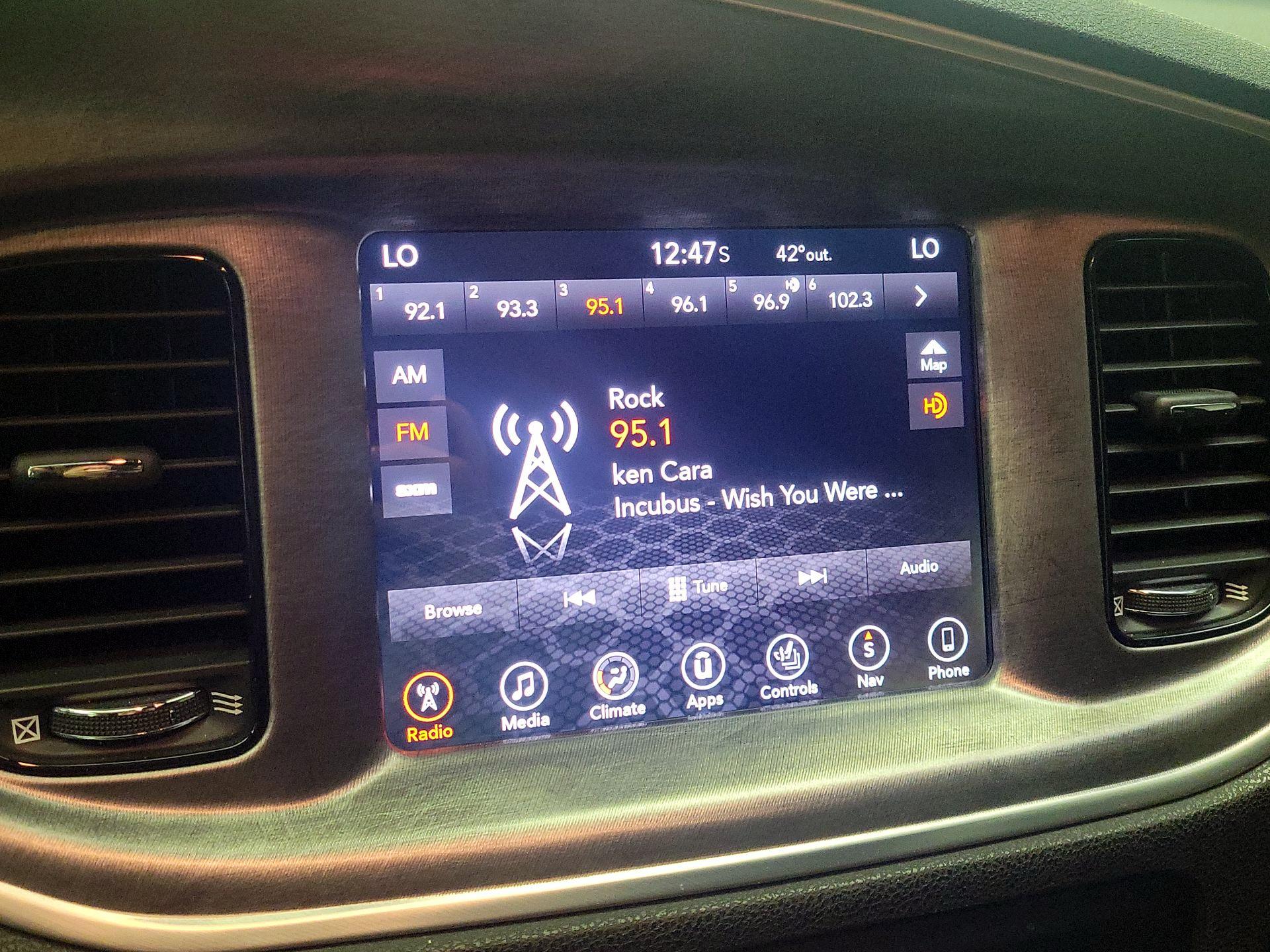 Thumbnail: 2017 Dodge Charger - 16