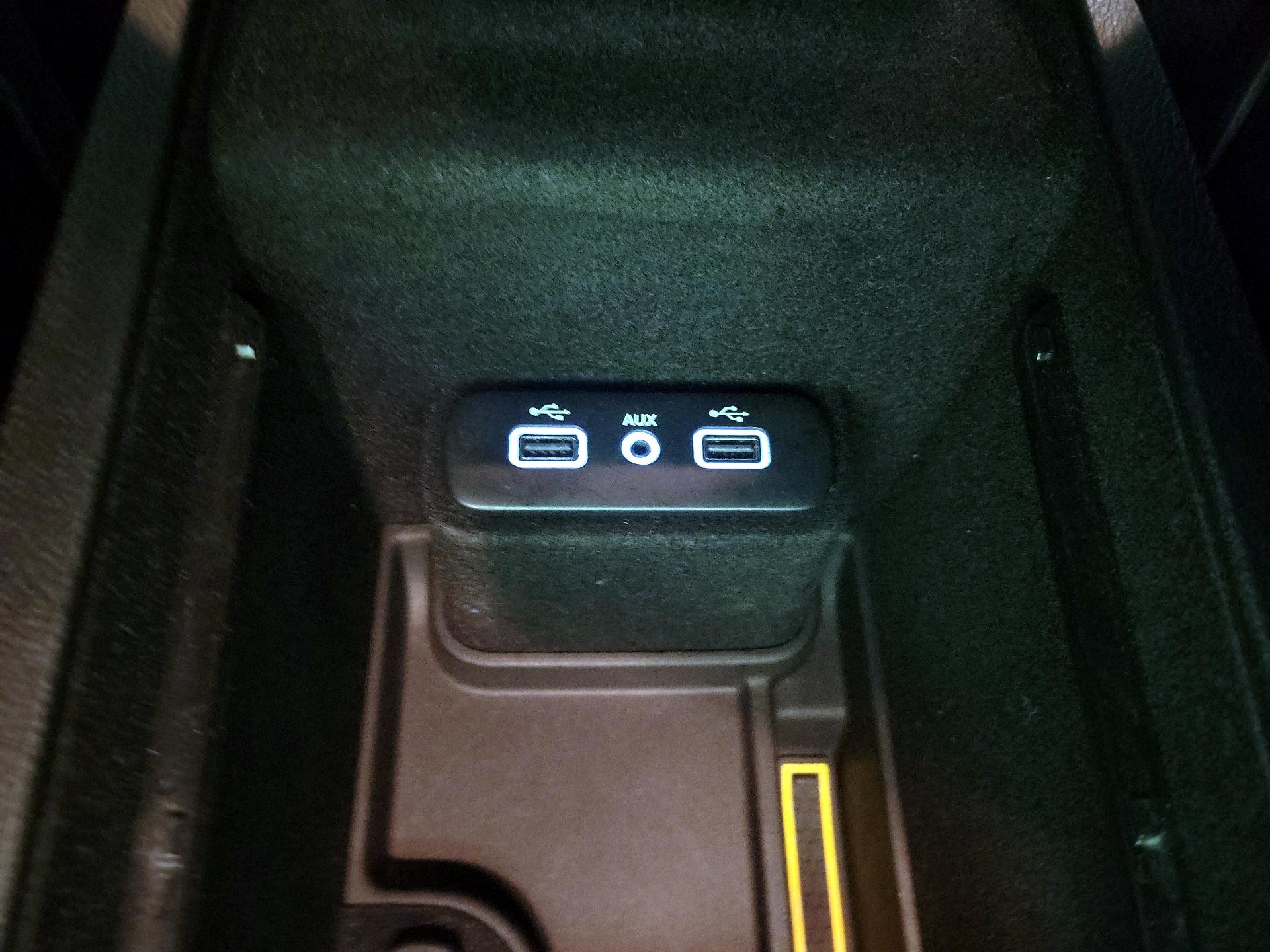 Thumbnail: 2017 Dodge Charger - 19