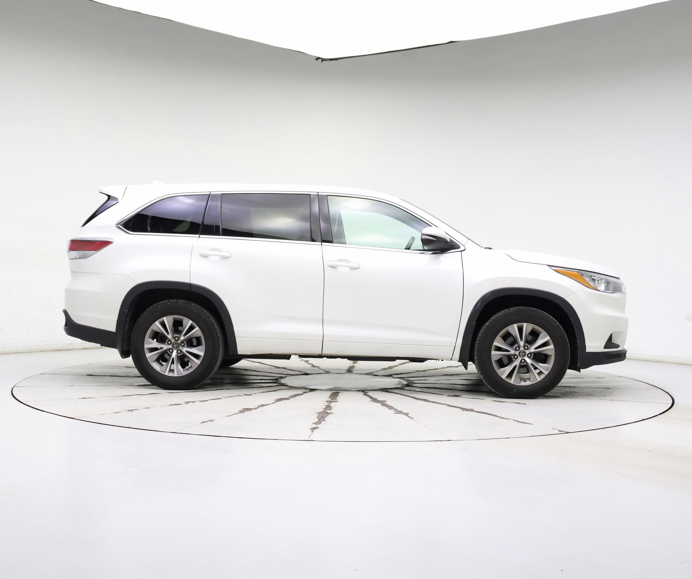 Thumbnail: 2016 Toyota Highlander - 7