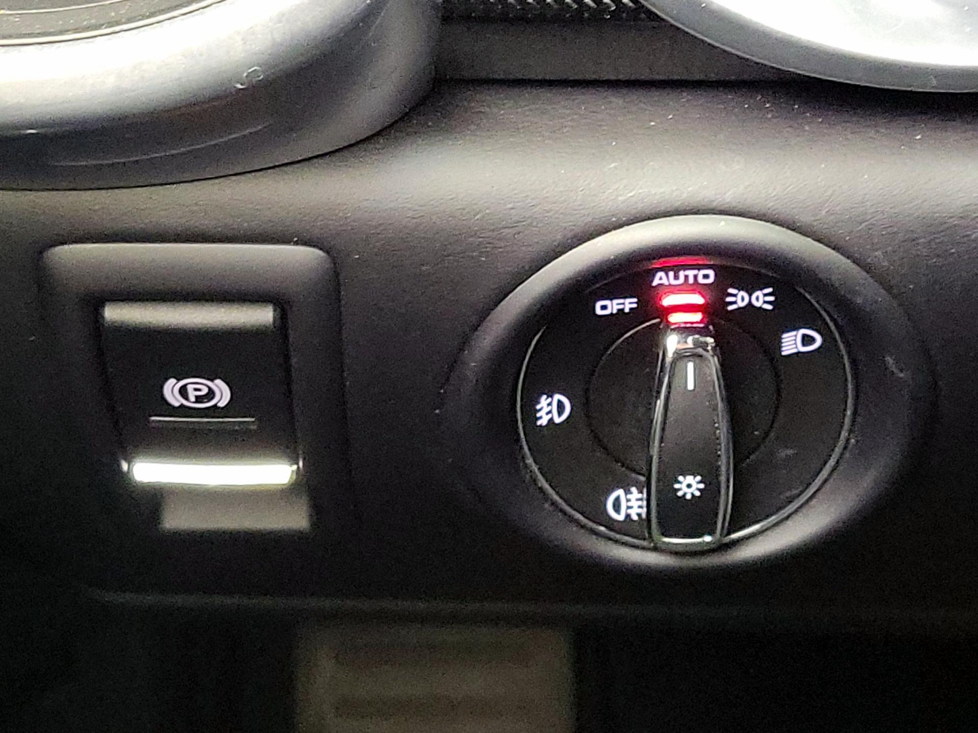 Thumbnail: 2017 Porsche Cayenne - 13