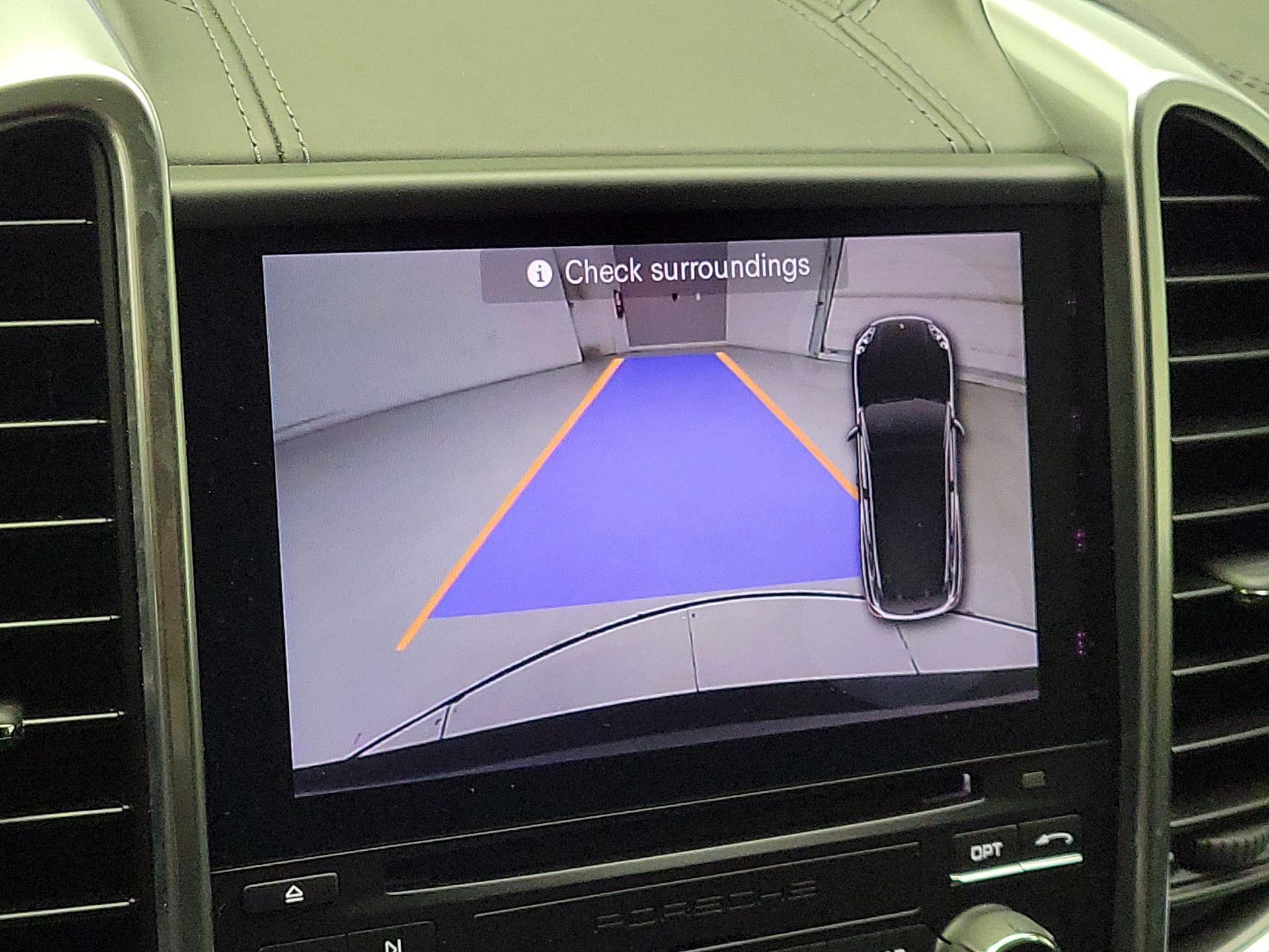 Thumbnail: 2017 Porsche Cayenne - 15