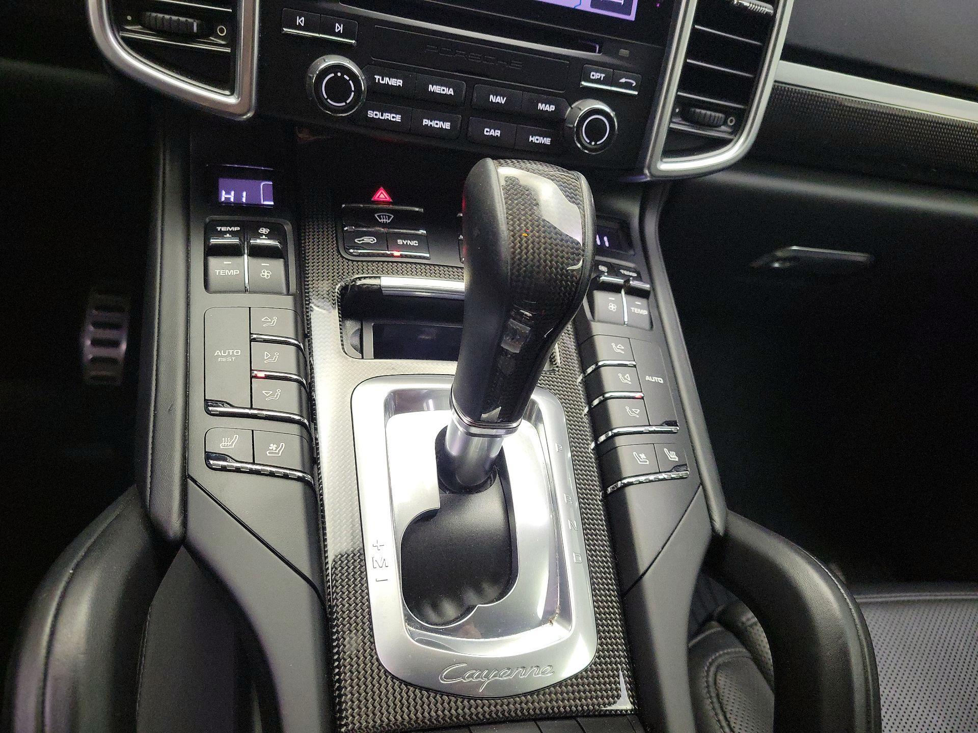 Thumbnail: 2017 Porsche Cayenne - 18