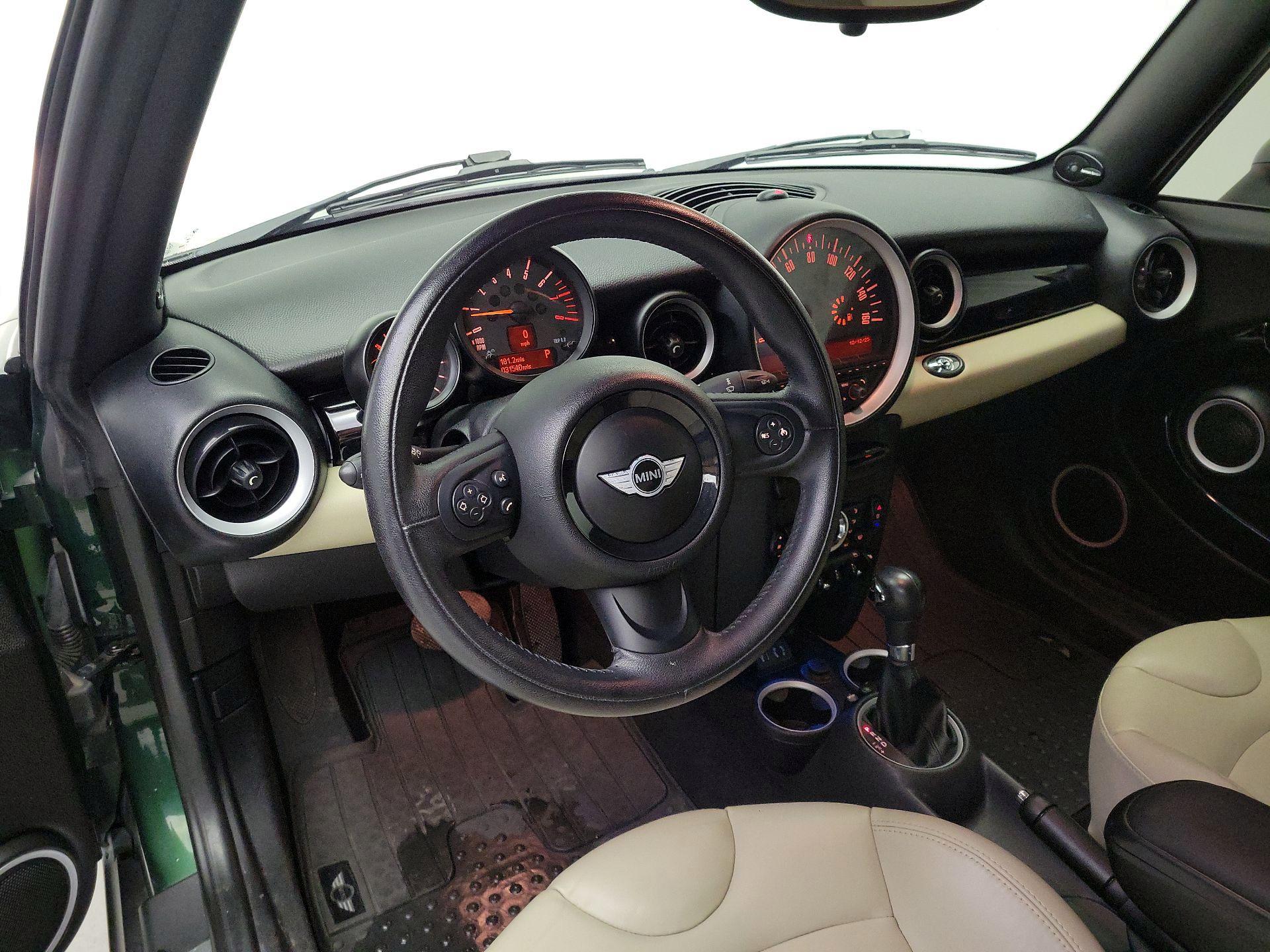 Thumbnail: 2015 MINI Cooper - 9