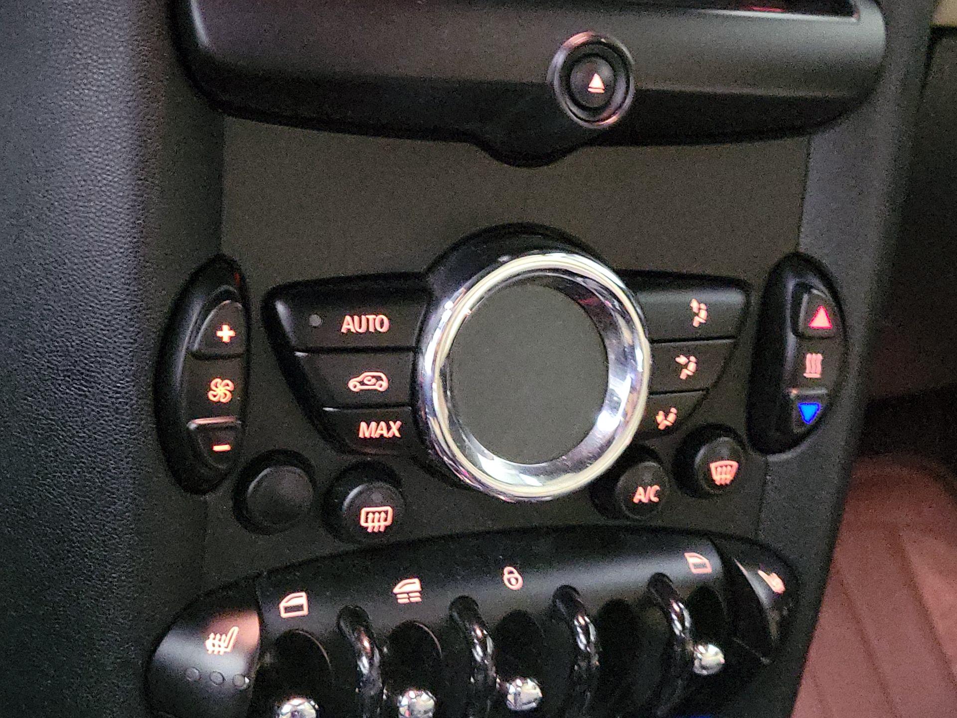 Thumbnail: 2015 MINI Cooper - 14