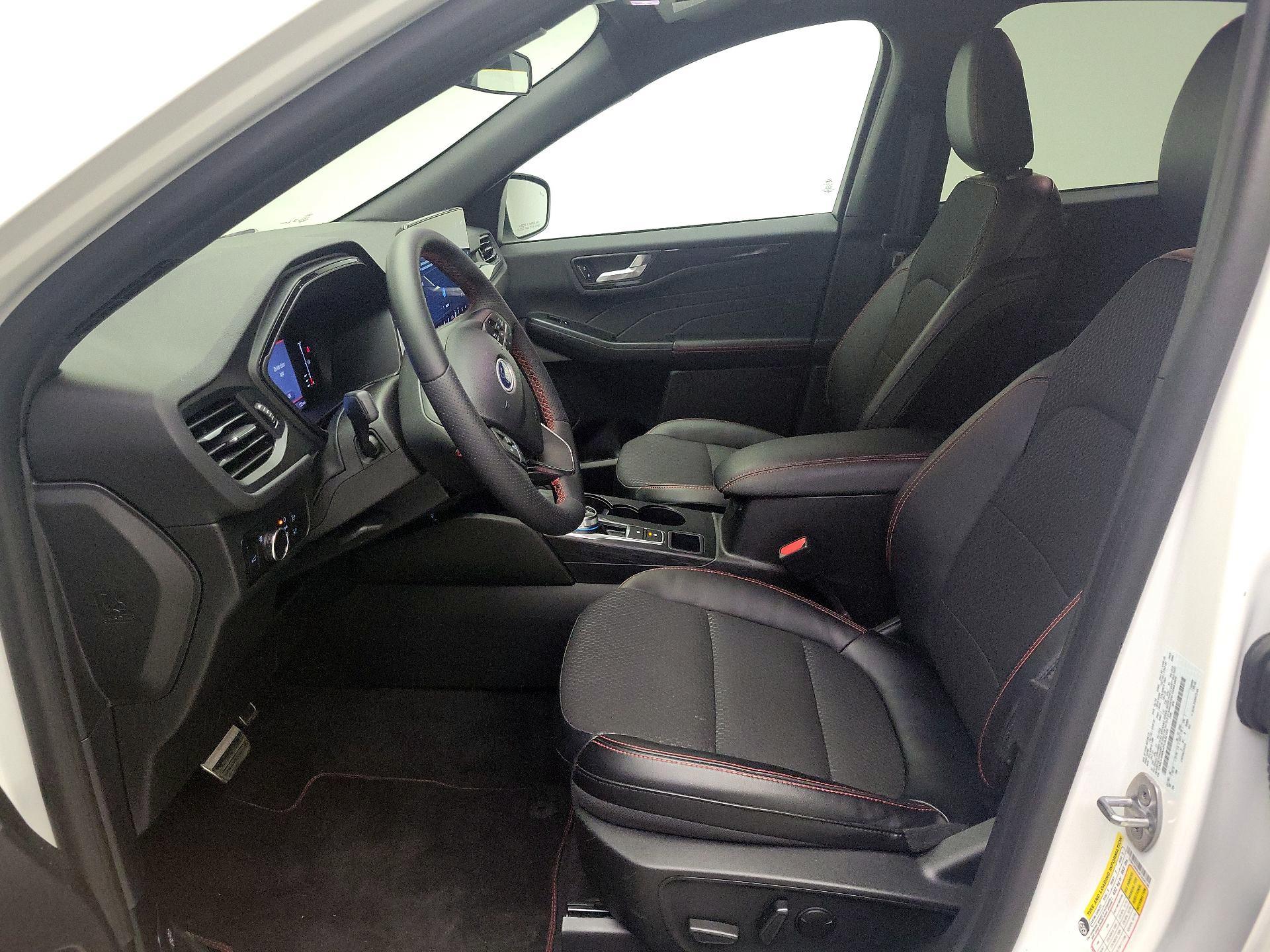 Thumbnail: 2023 Ford Escape - 11