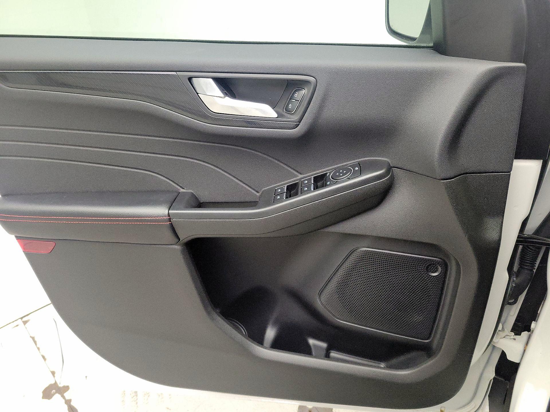 Thumbnail: 2023 Ford Escape - 12