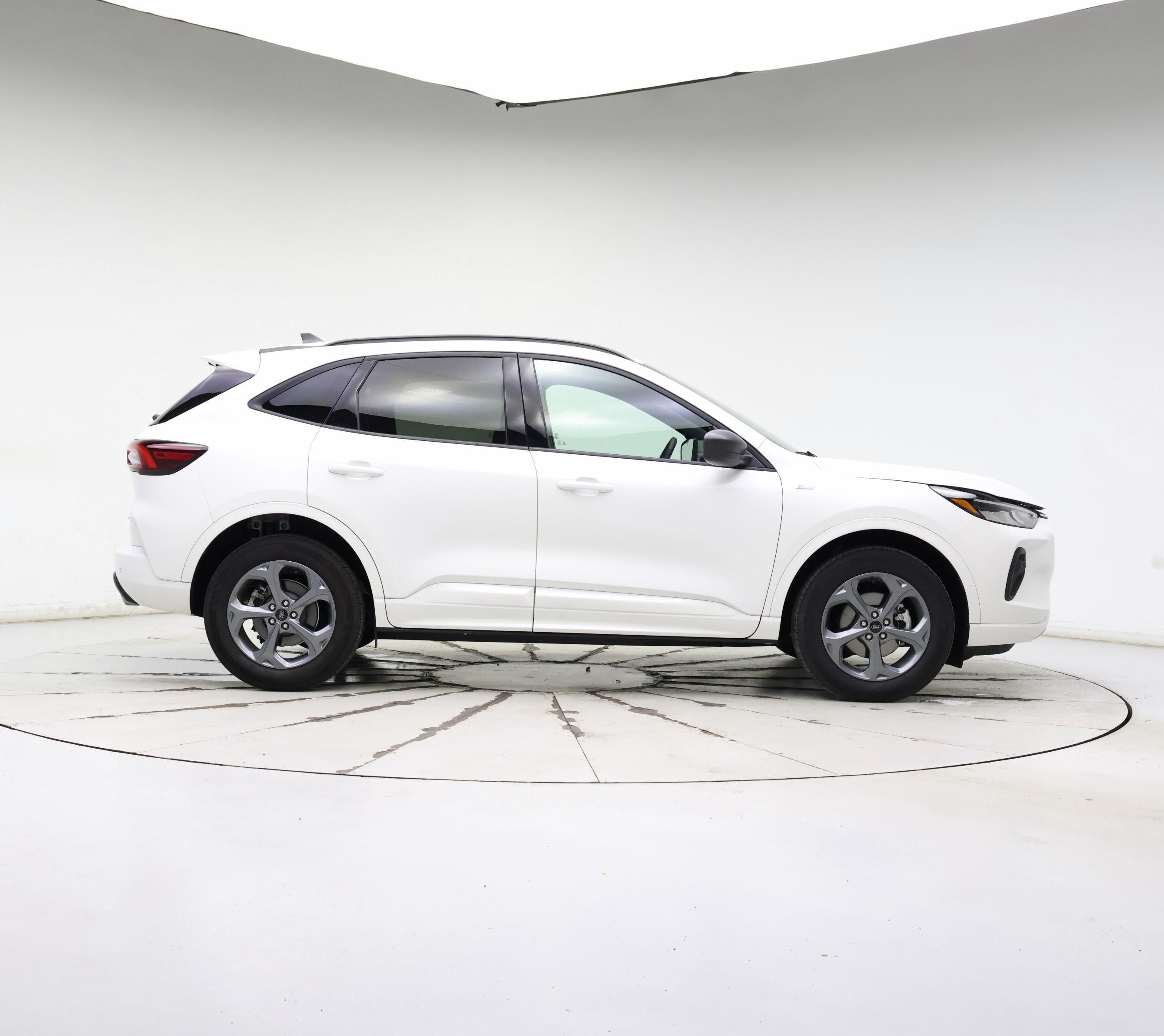 Thumbnail: 2023 Ford Escape - 7