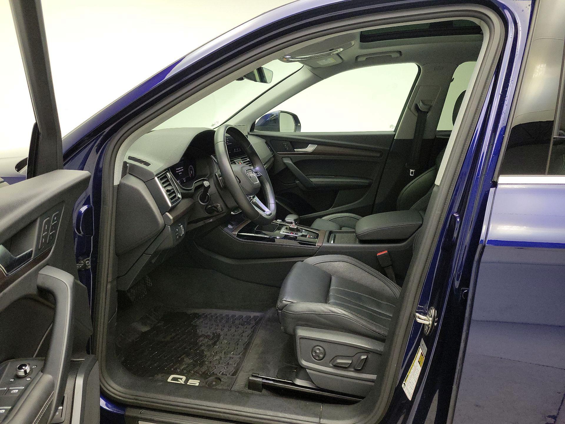 Thumbnail: 2021 Audi Q5 - 11