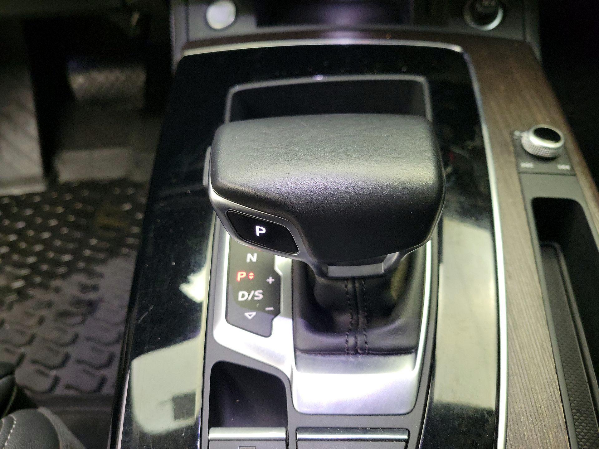 Thumbnail: 2021 Audi Q5 - 16