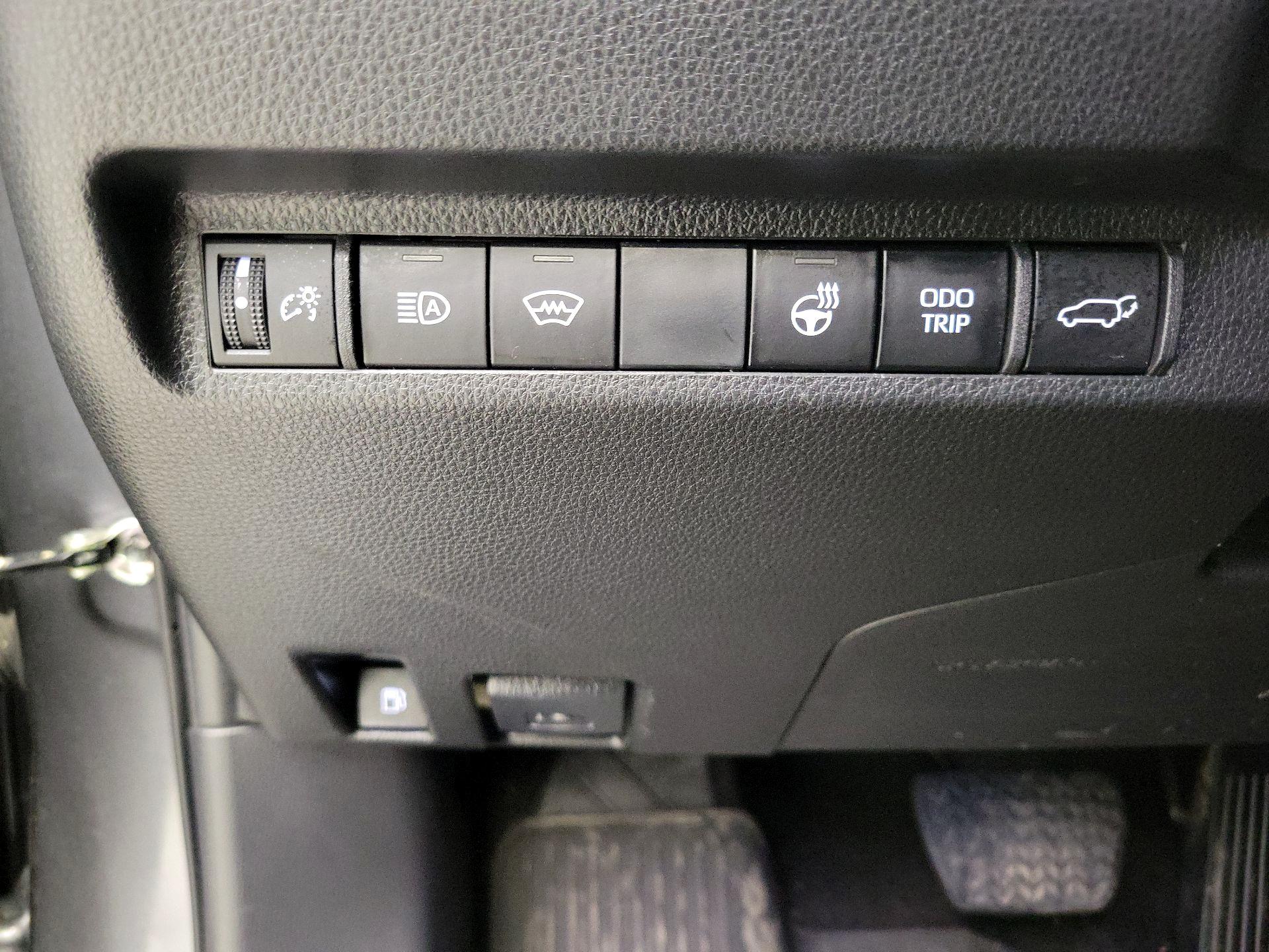 Thumbnail: 2023 Toyota RAV4 - 13