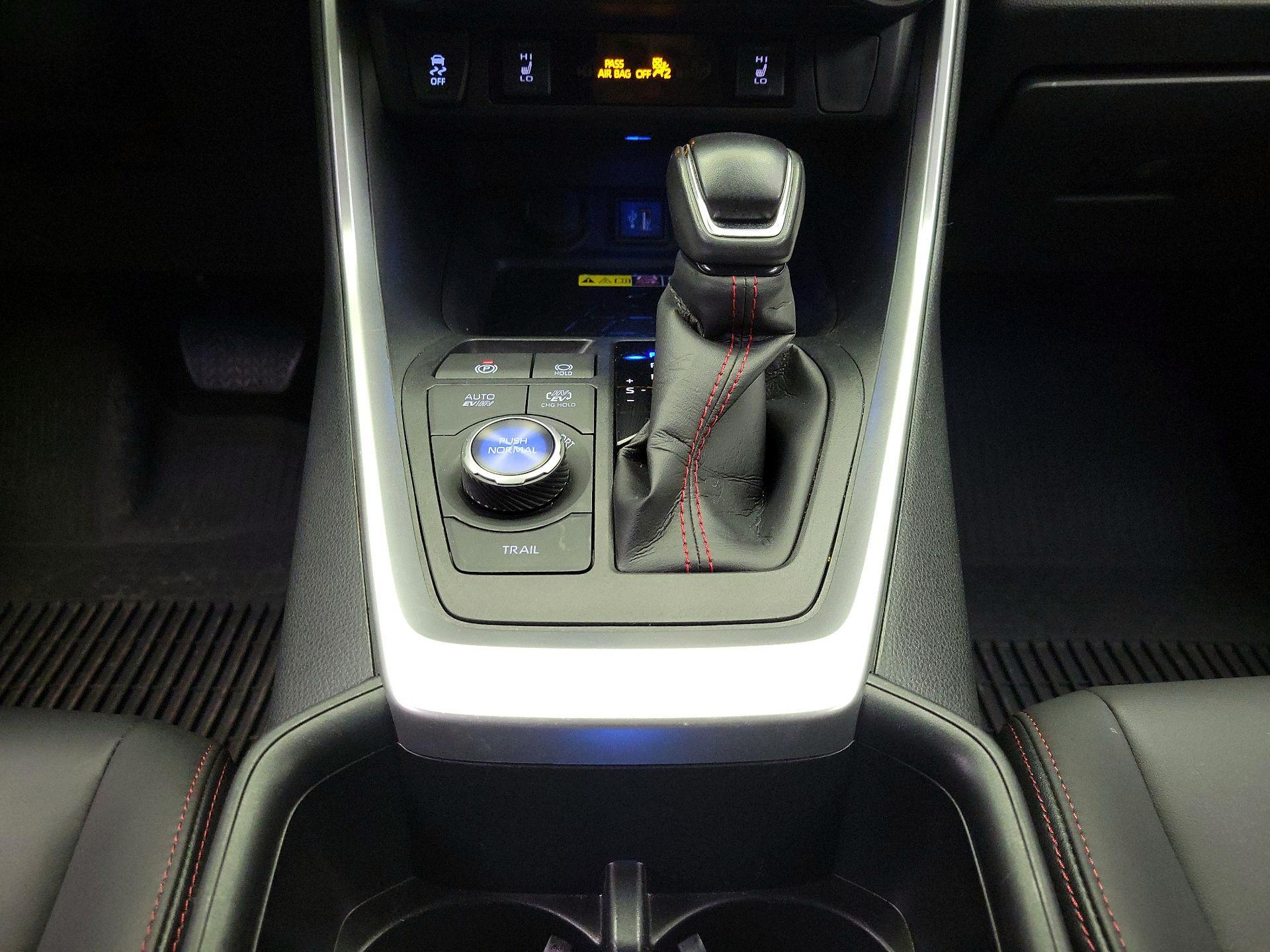 Thumbnail: 2023 Toyota RAV4 - 17