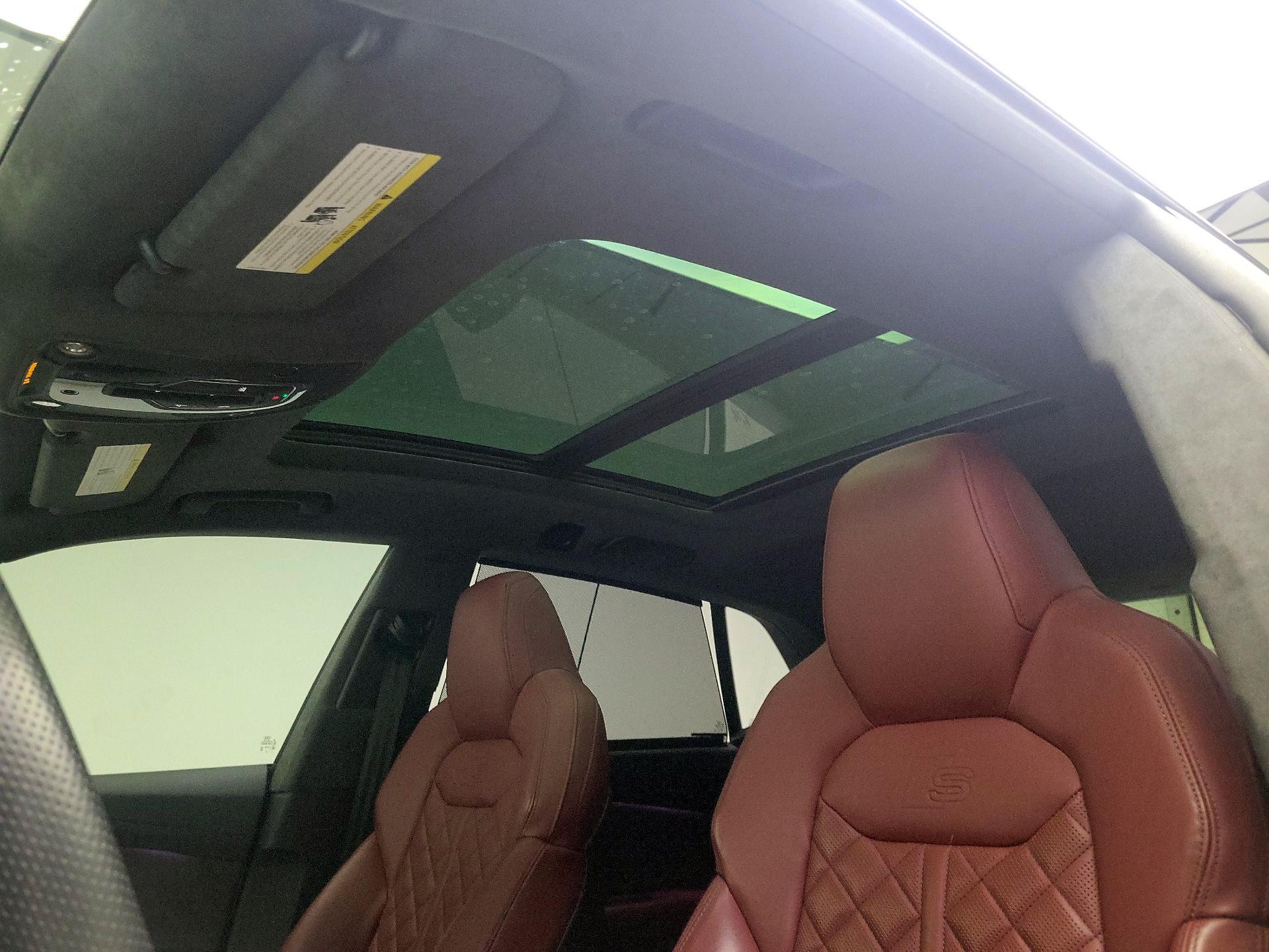 Thumbnail: 2021 Audi SQ8 - 20