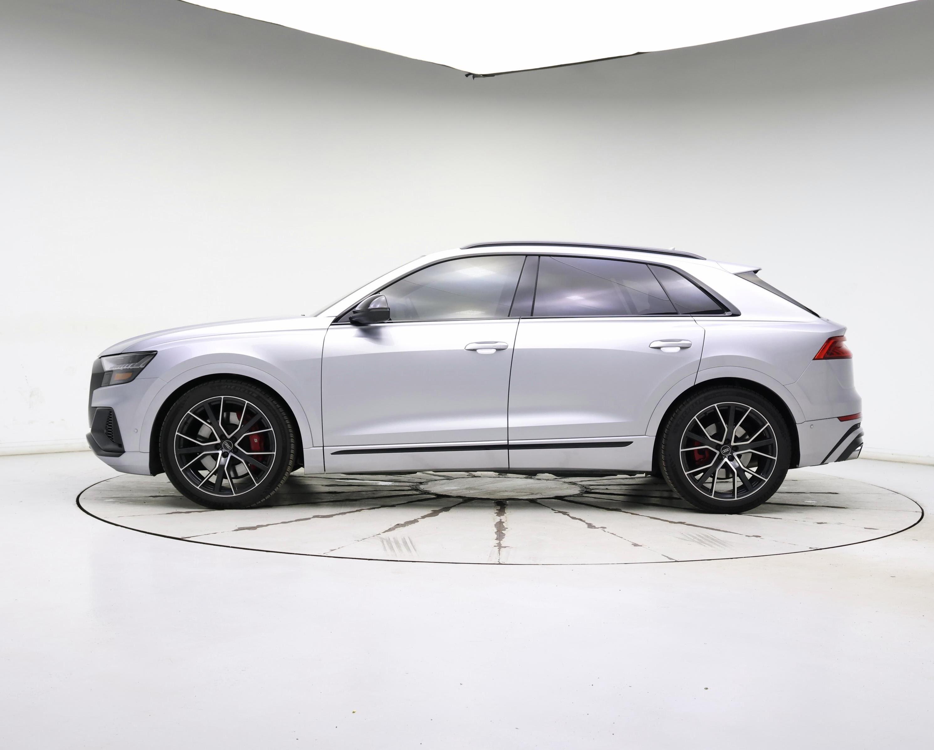 Thumbnail: 2021 Audi SQ8 - 3