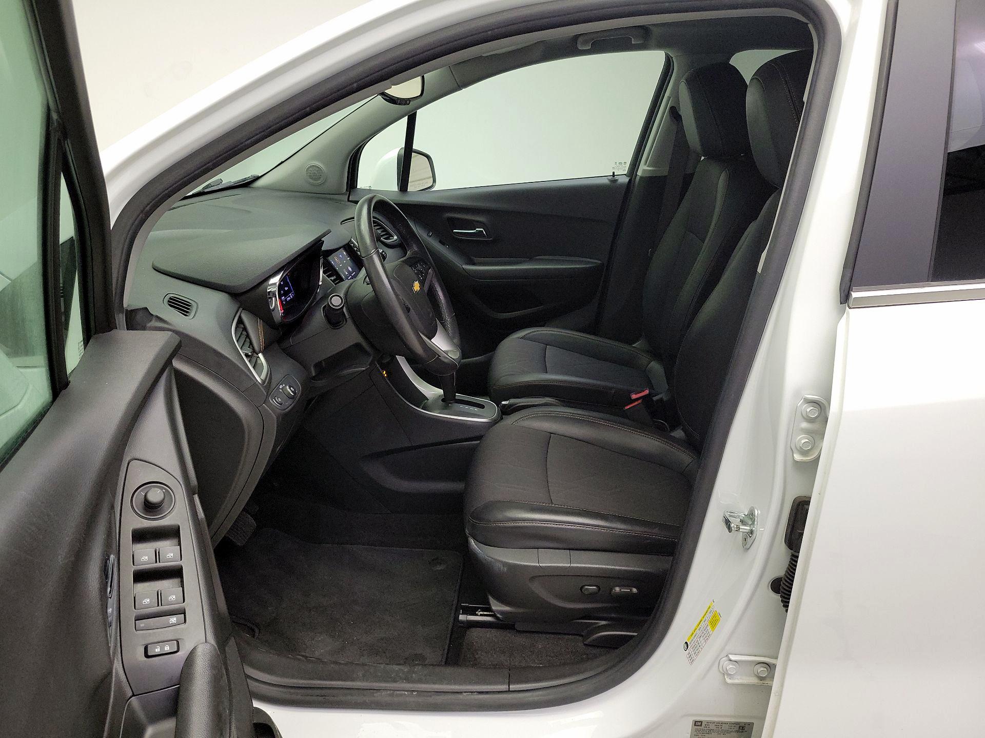 Thumbnail: 2020 Chevrolet Trax - 11