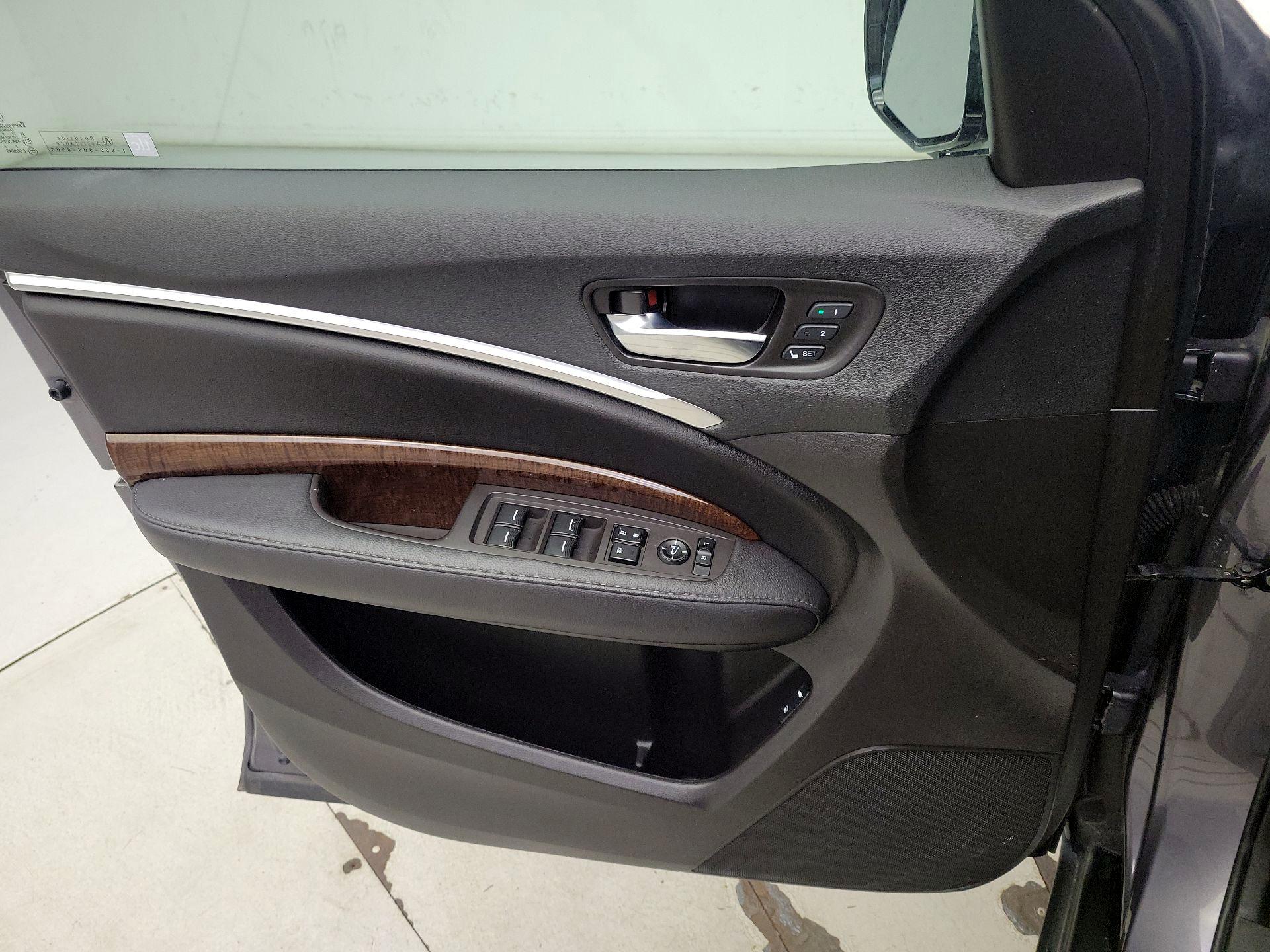 Thumbnail: 2020 Acura MDX - 12