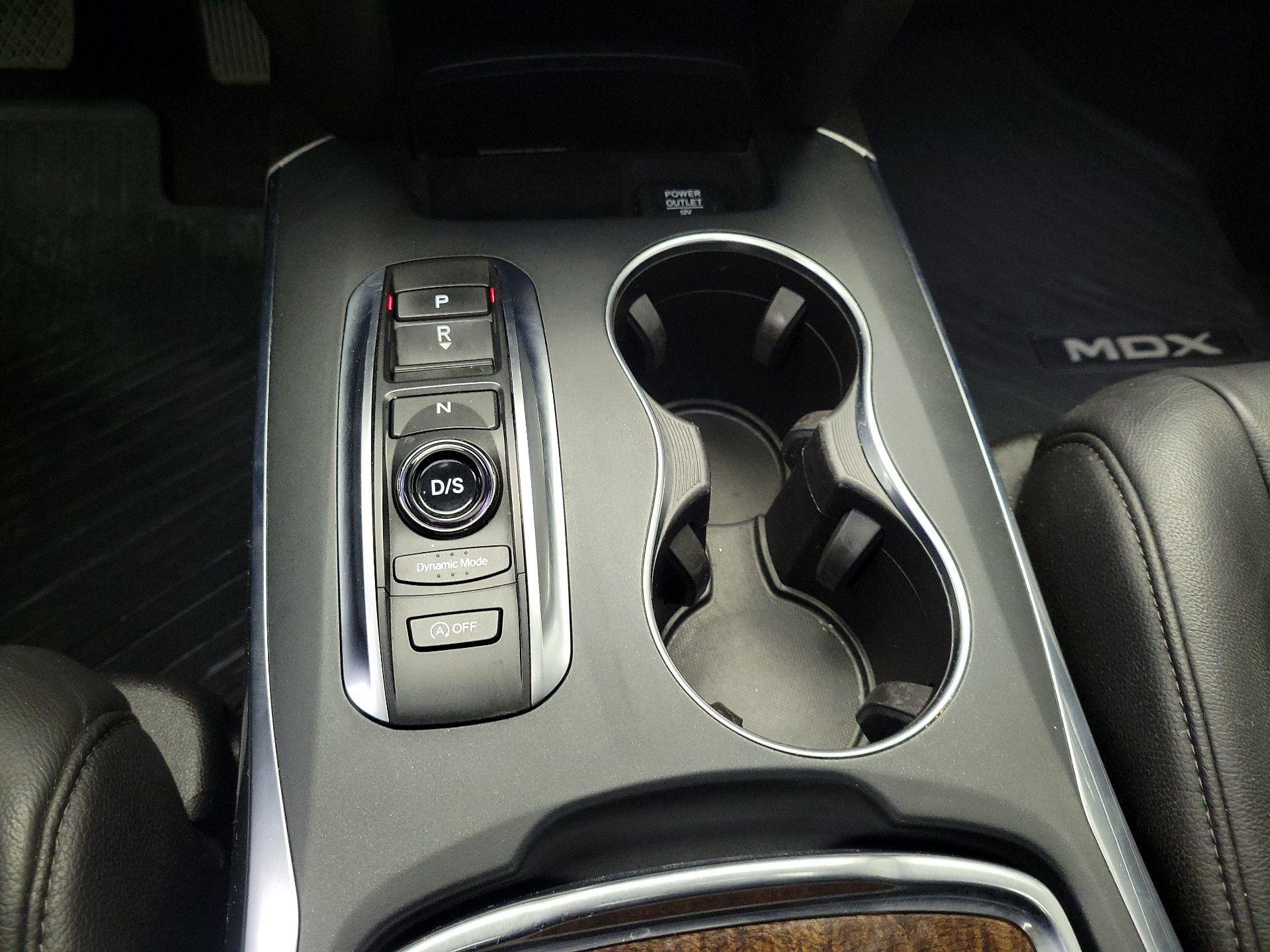 Thumbnail: 2020 Acura MDX - 17