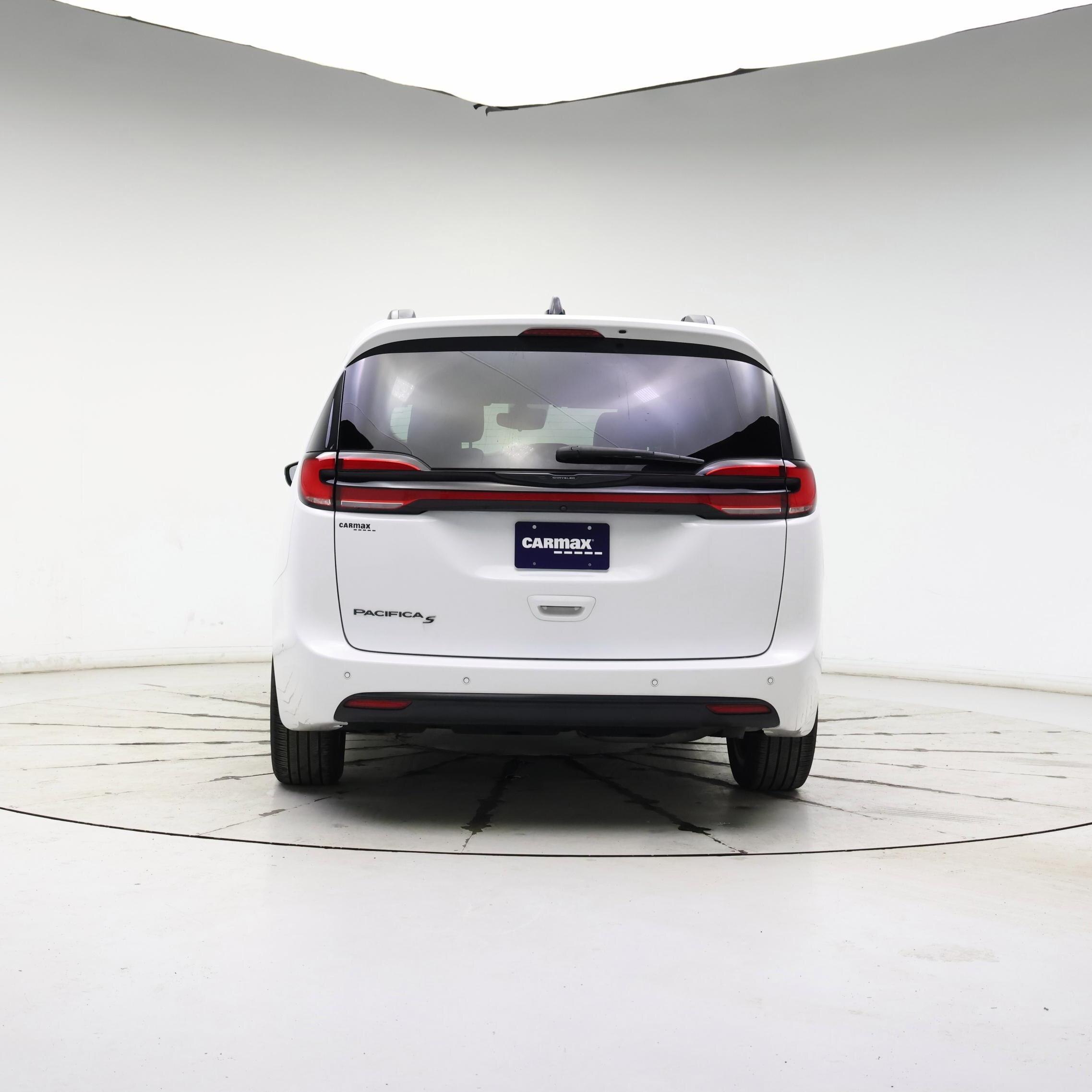 Thumbnail: 2024 Chrysler Pacifica - 6