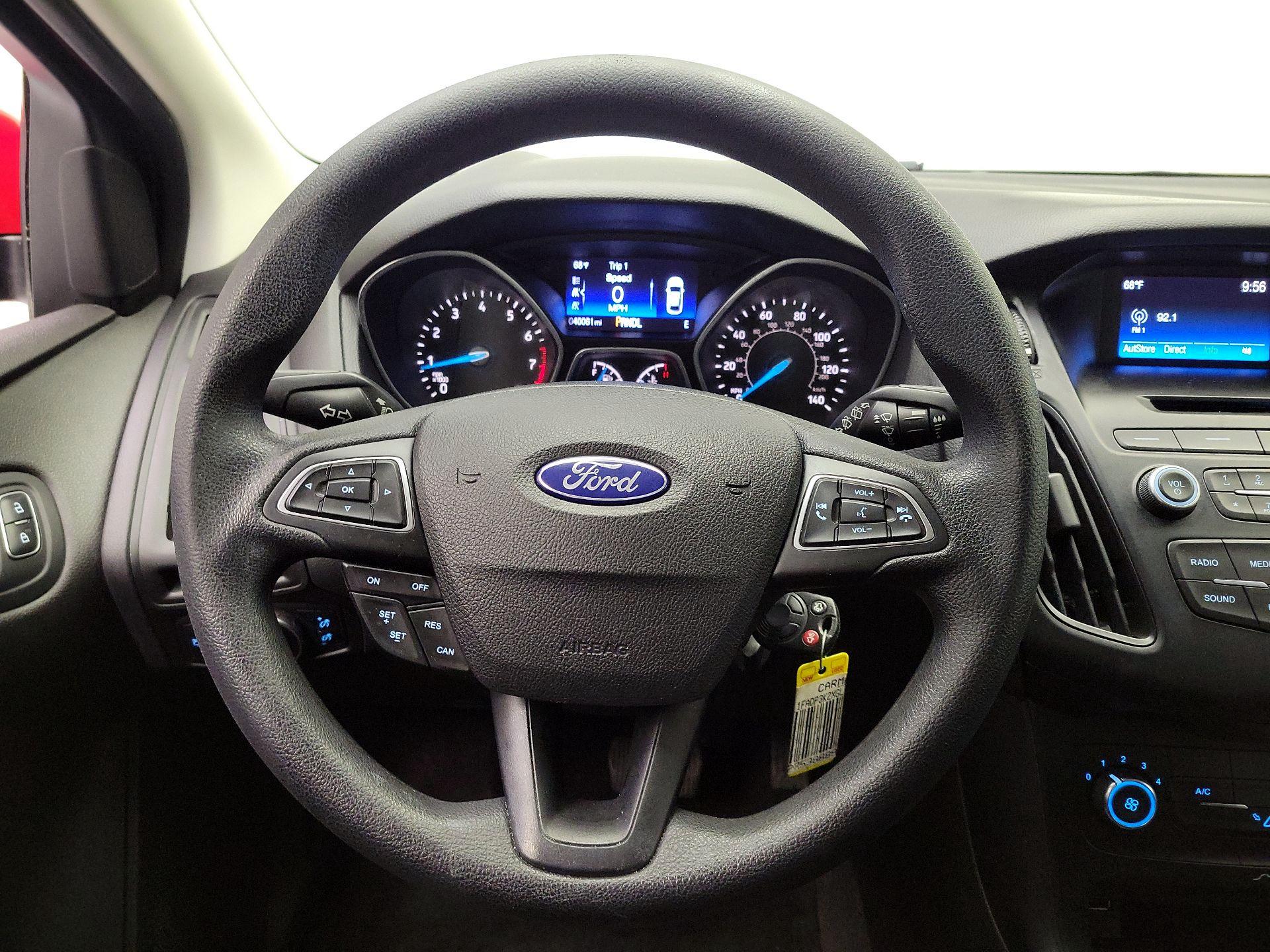 Thumbnail: 2016 Ford Focus - 10