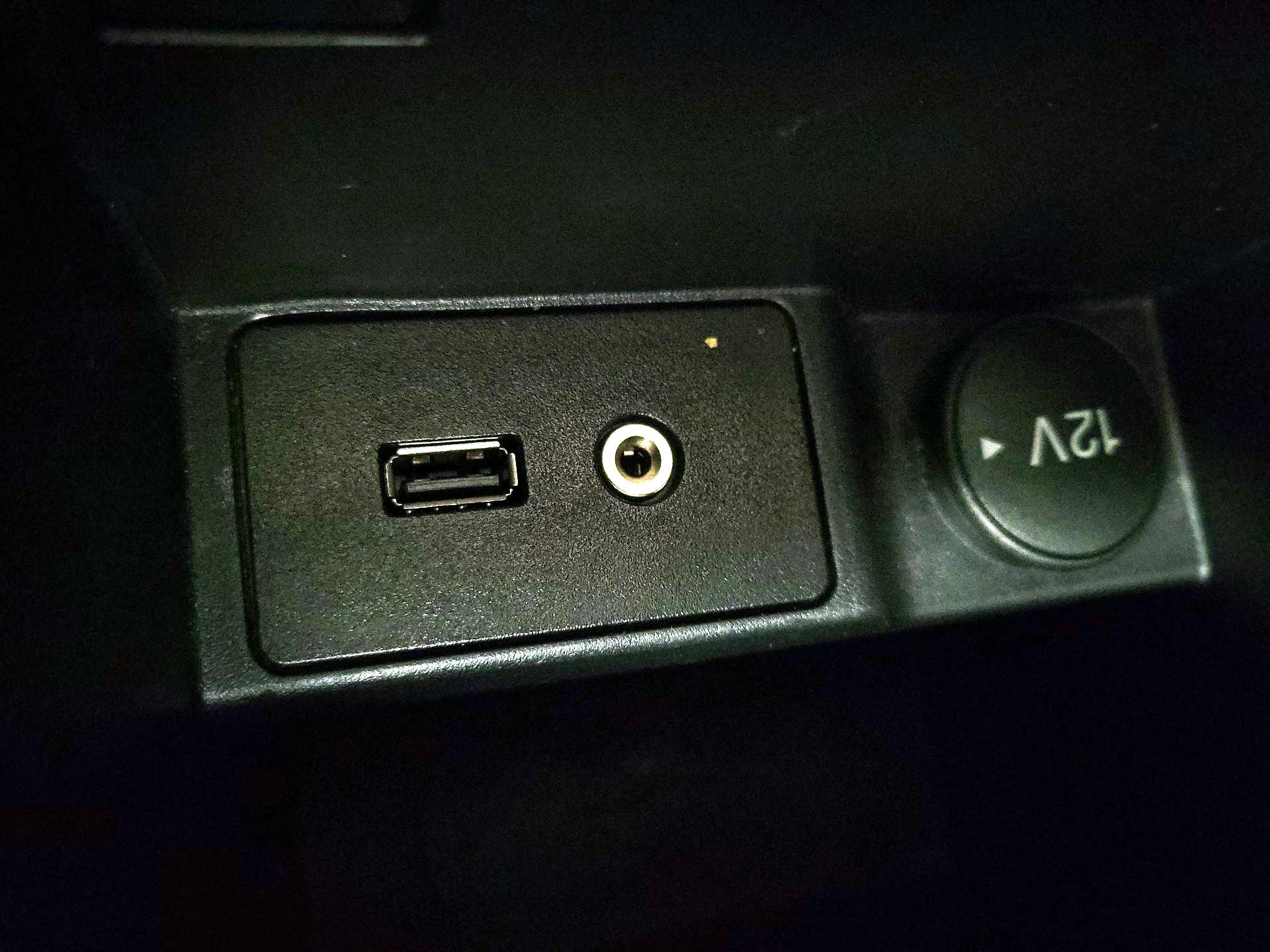 Thumbnail: 2016 Ford Focus - 17