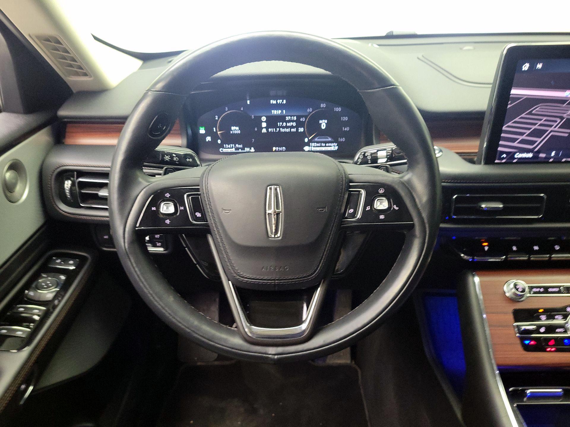 Thumbnail: 2023 Lincoln Aviator - 10