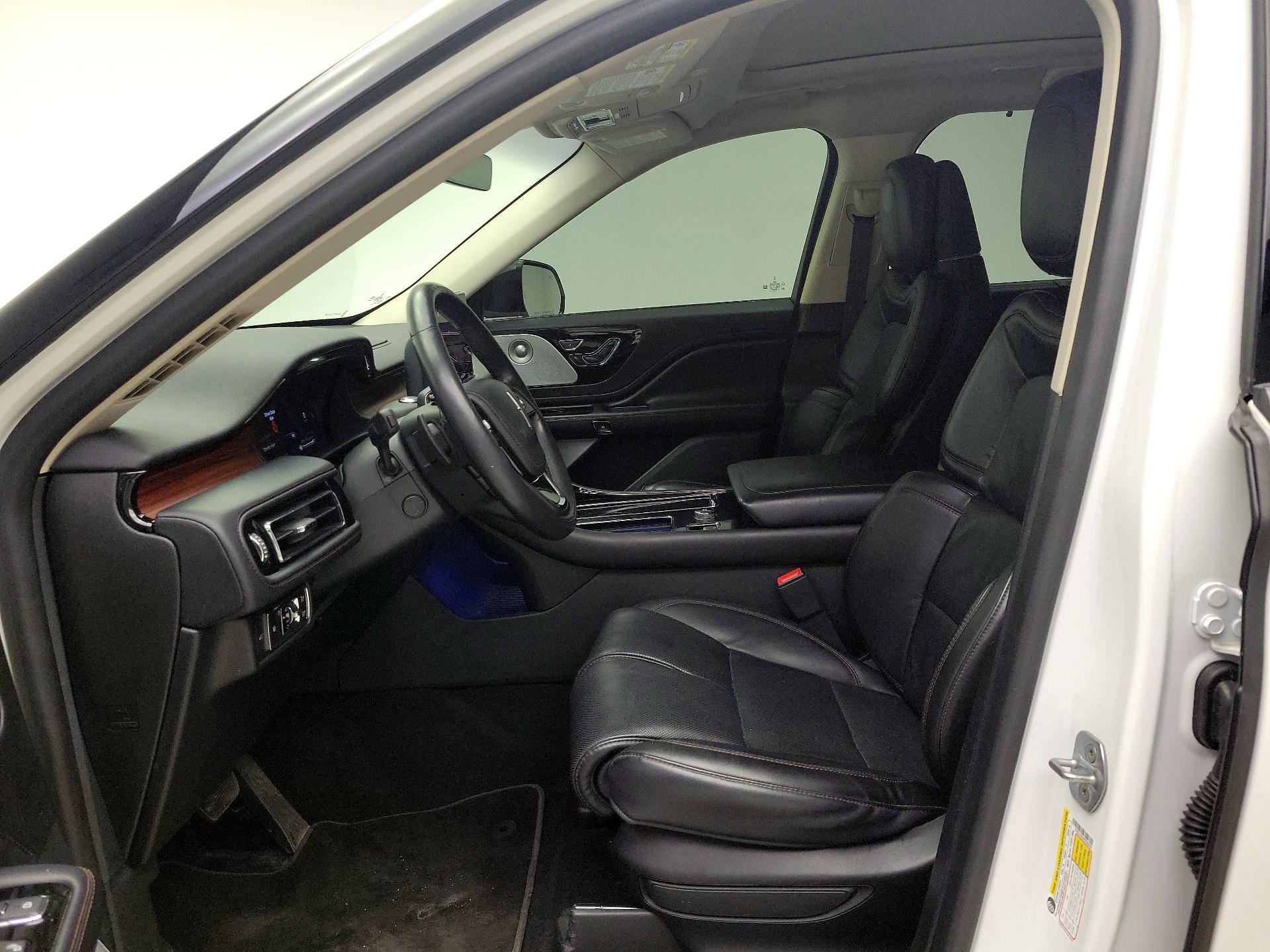 Thumbnail: 2023 Lincoln Aviator - 11