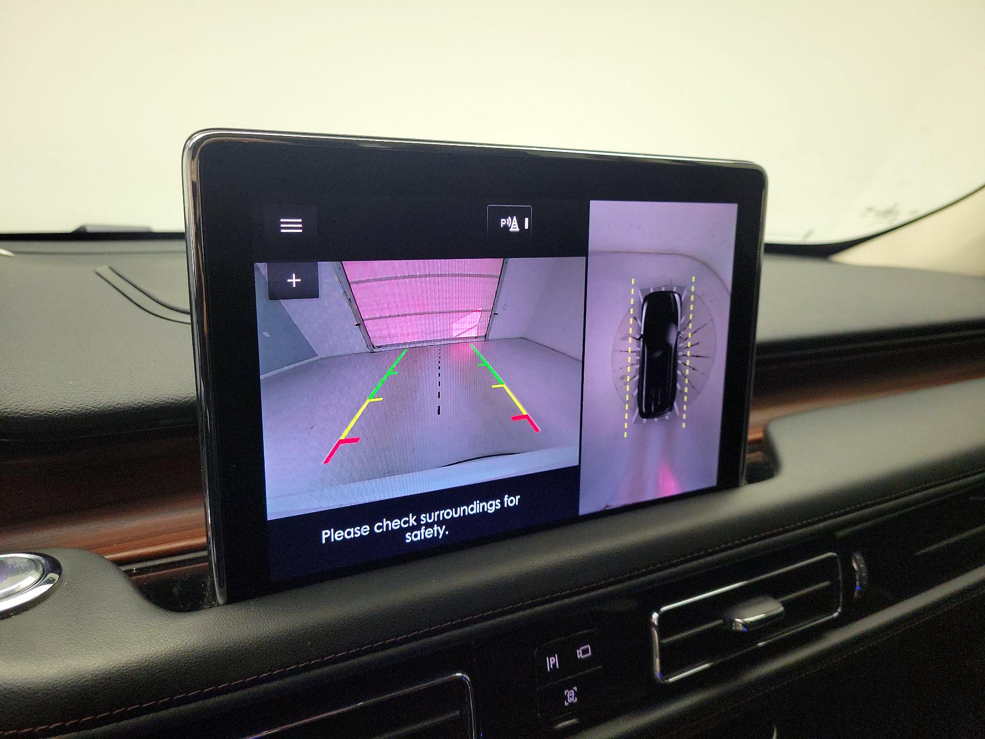 Thumbnail: 2023 Lincoln Aviator - 15