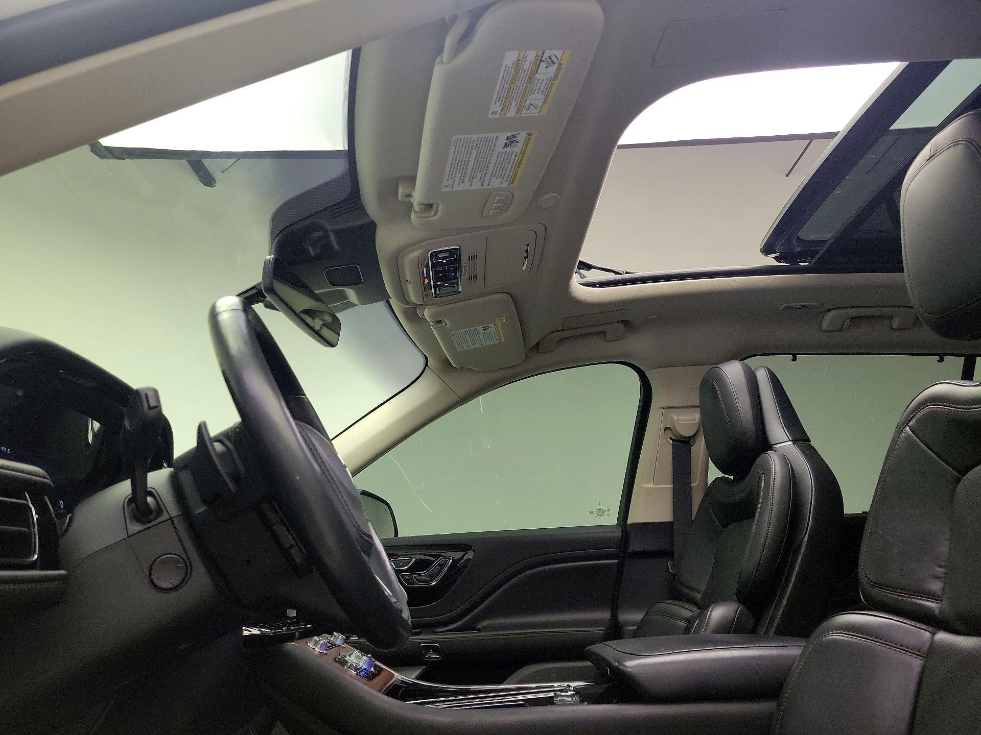 Thumbnail: 2023 Lincoln Aviator - 20