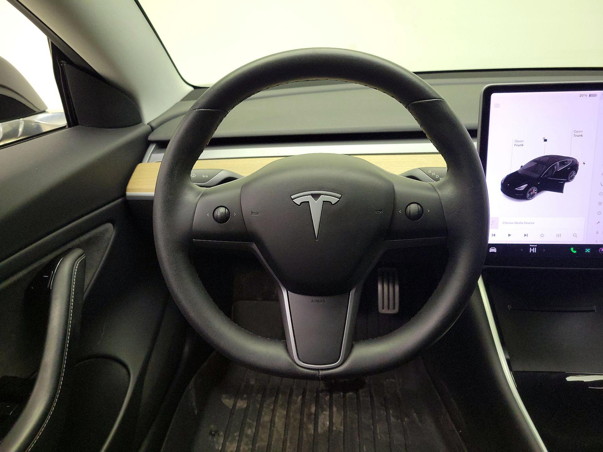 Thumbnail: 2020 Tesla Model 3 - 10