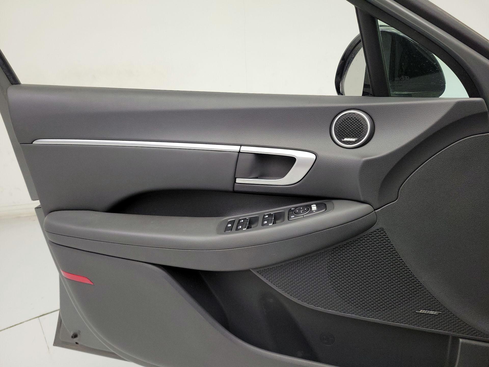 Thumbnail: 2020 Hyundai Sonata - 12