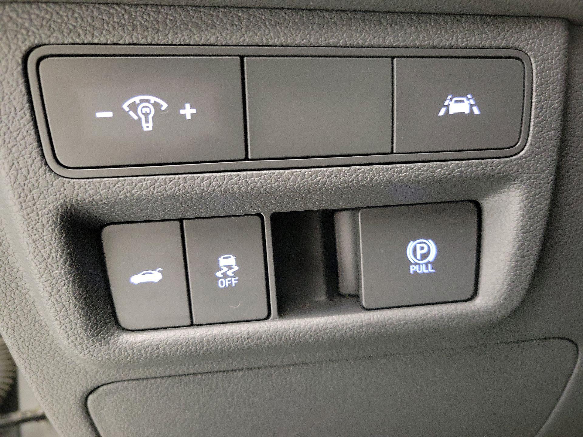 Thumbnail: 2020 Hyundai Sonata - 13