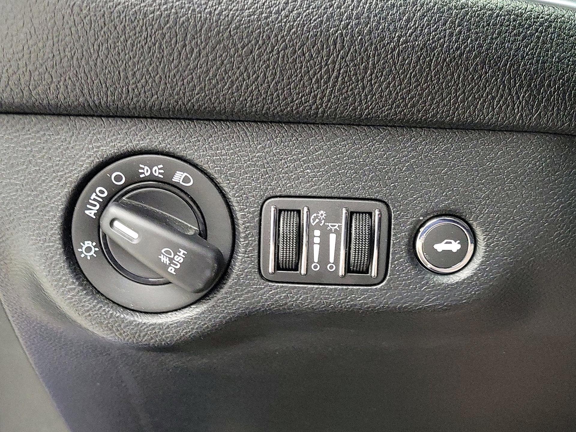 Thumbnail: 2018 Dodge Challenger - 13