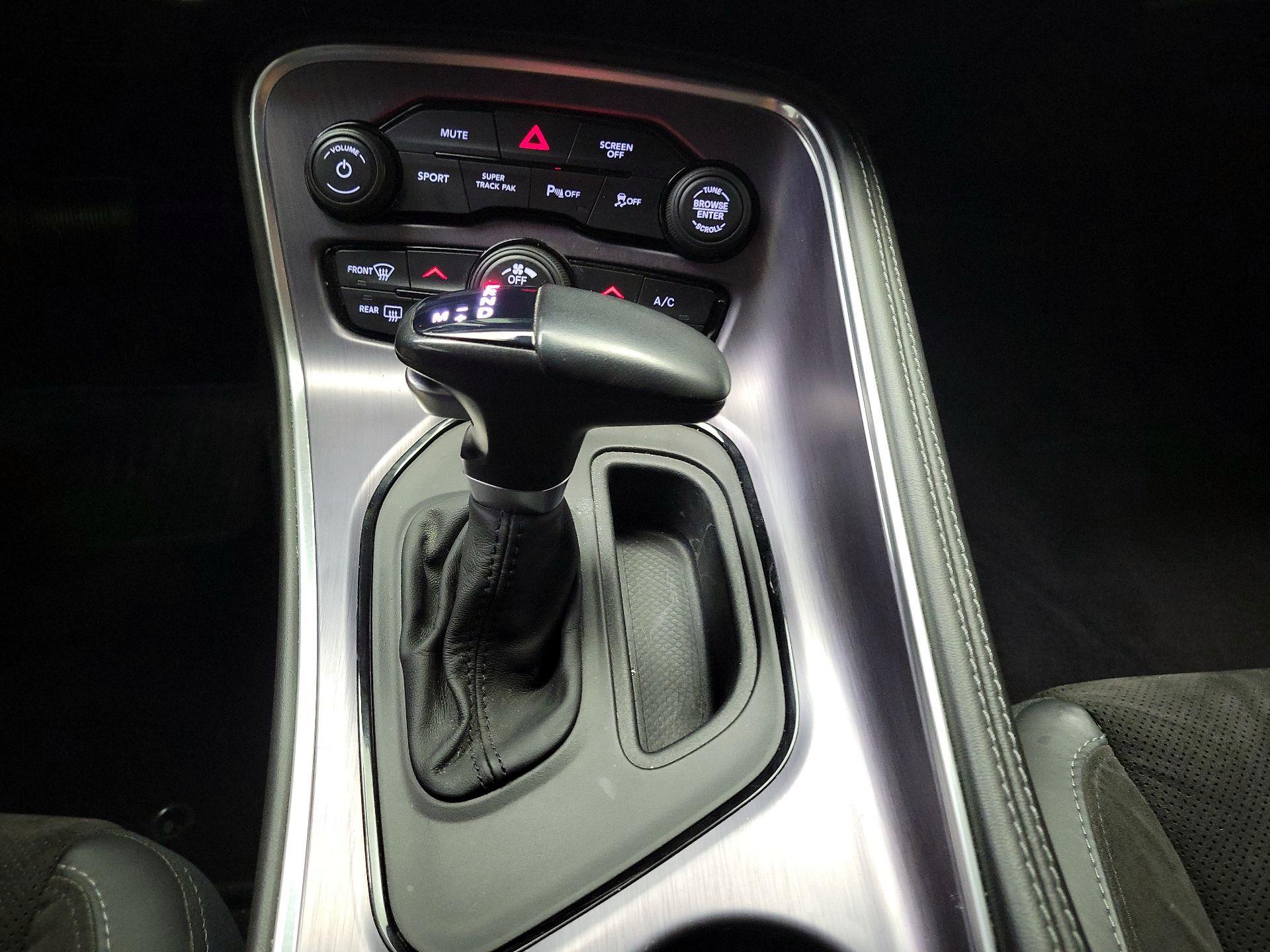 Thumbnail: 2018 Dodge Challenger - 17