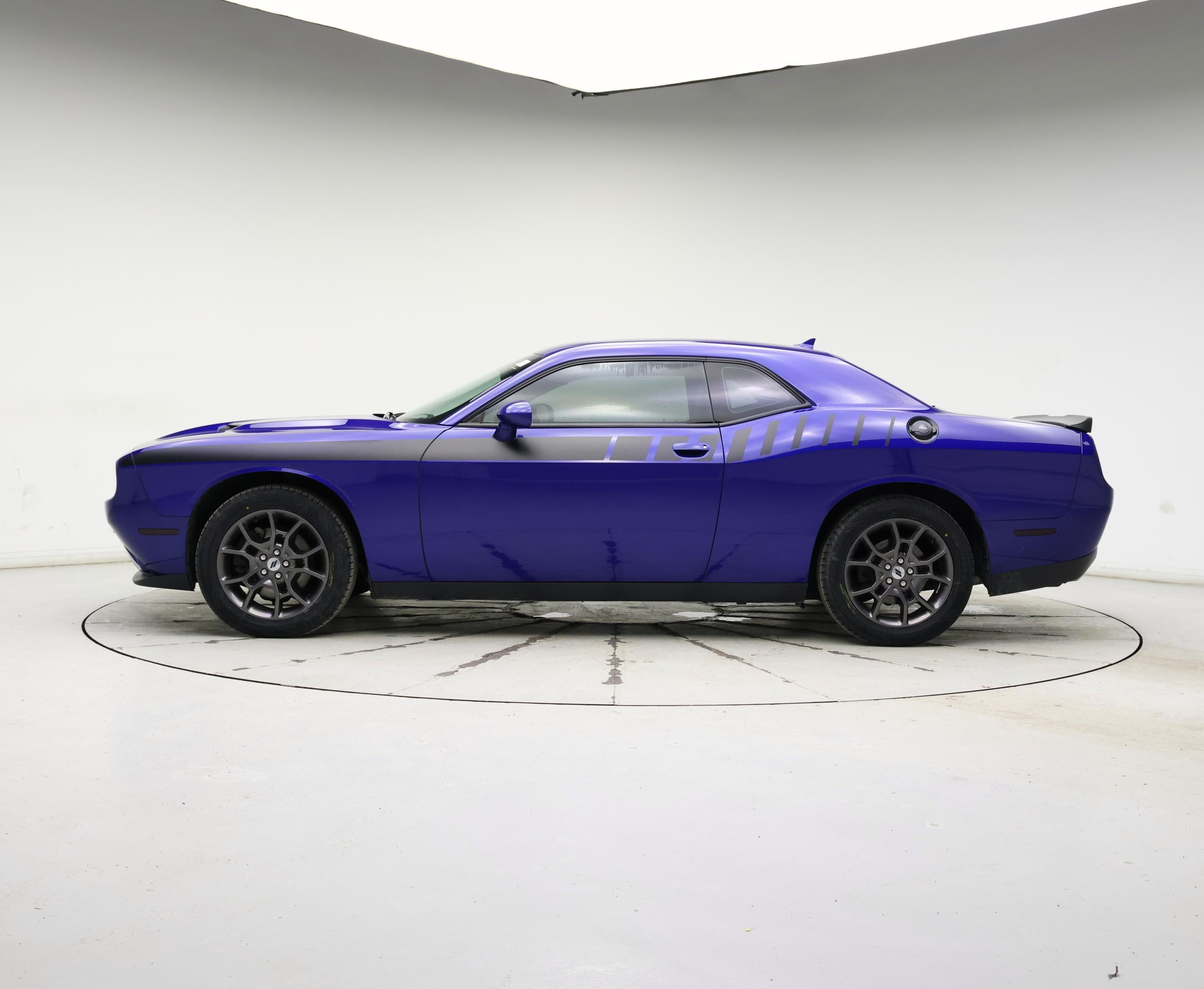 Thumbnail: 2018 Dodge Challenger - 3