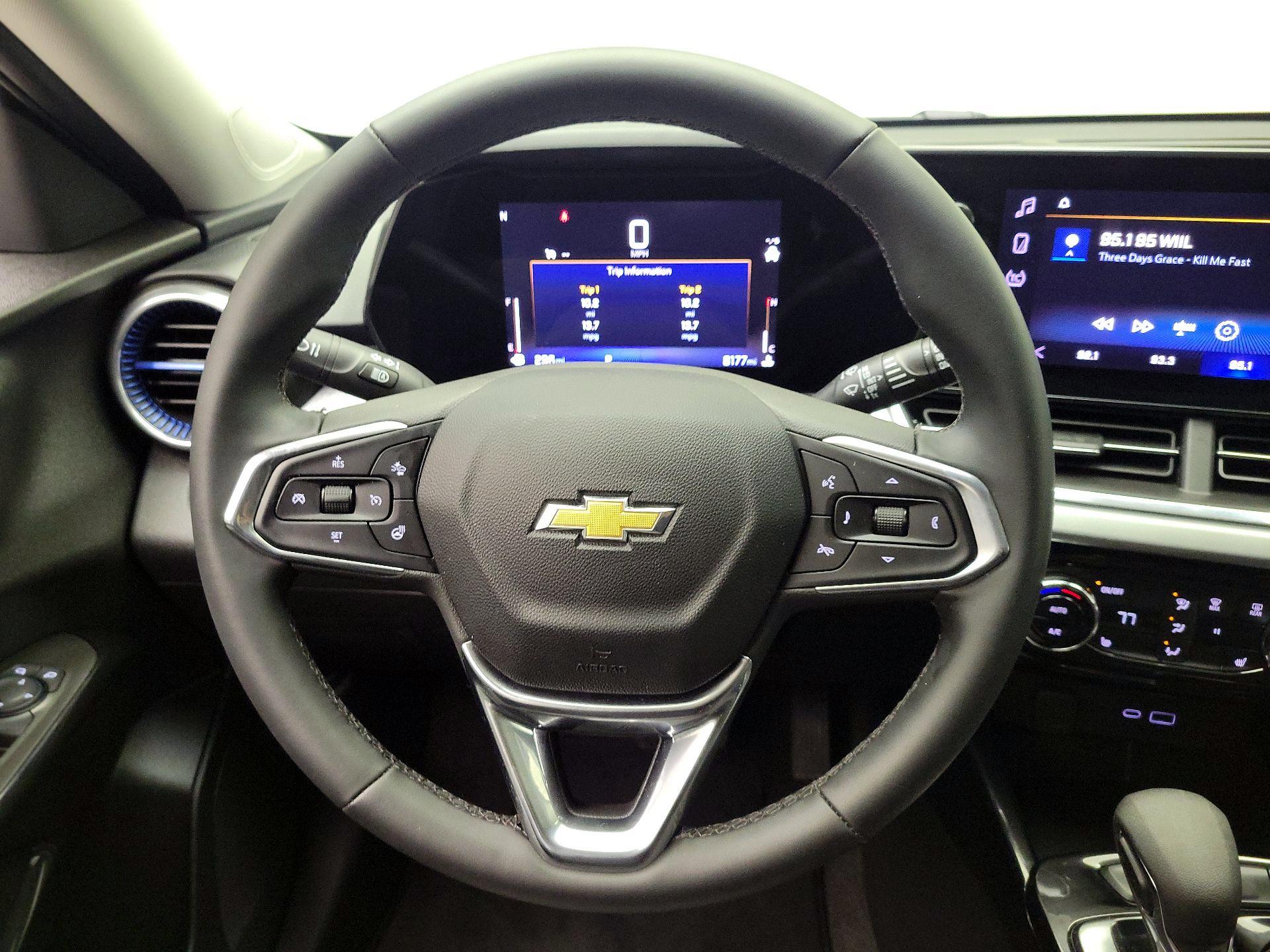 Thumbnail: 2025 Chevrolet Trax - 10