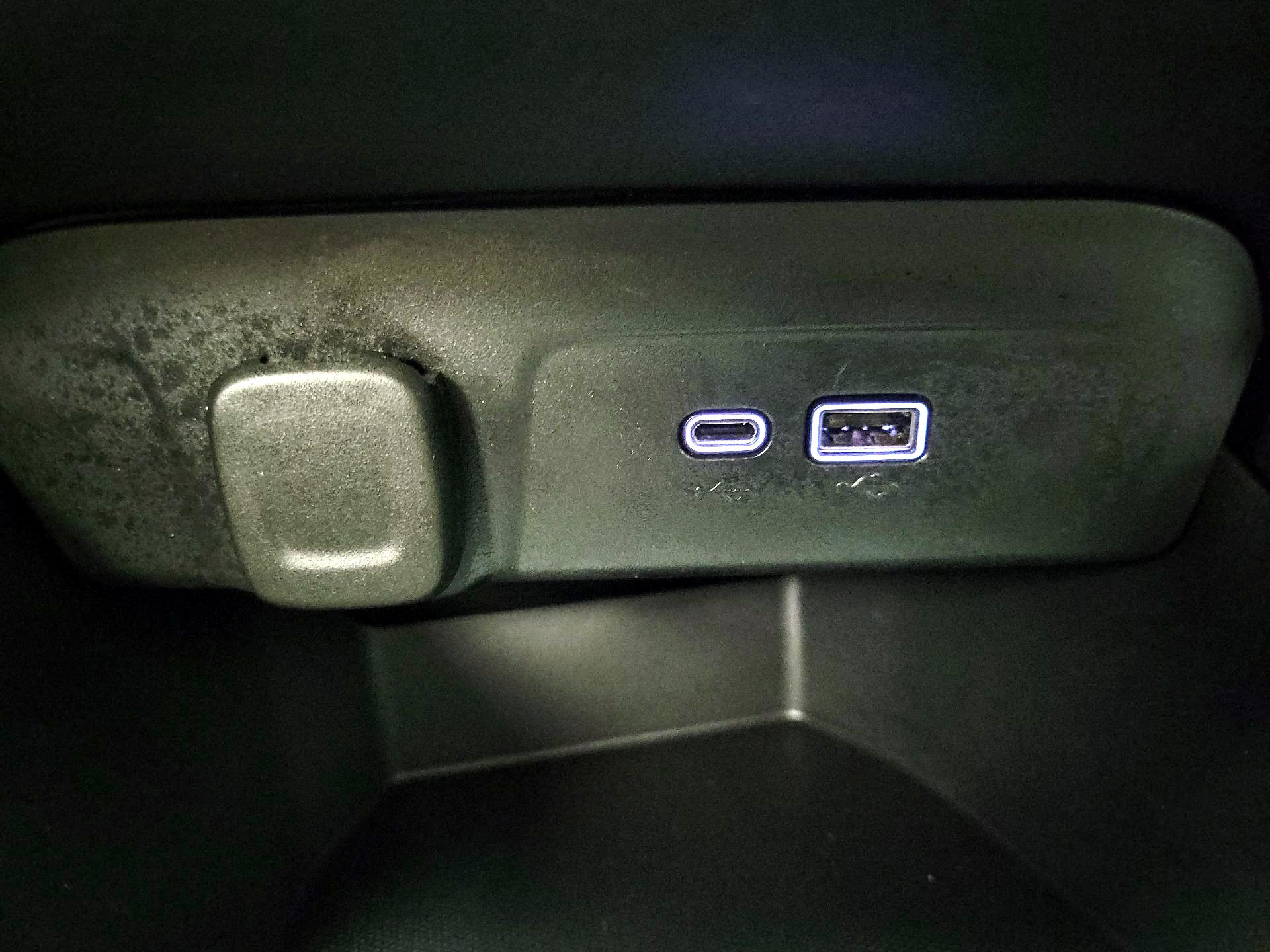 Thumbnail: 2025 Chevrolet Trax - 18