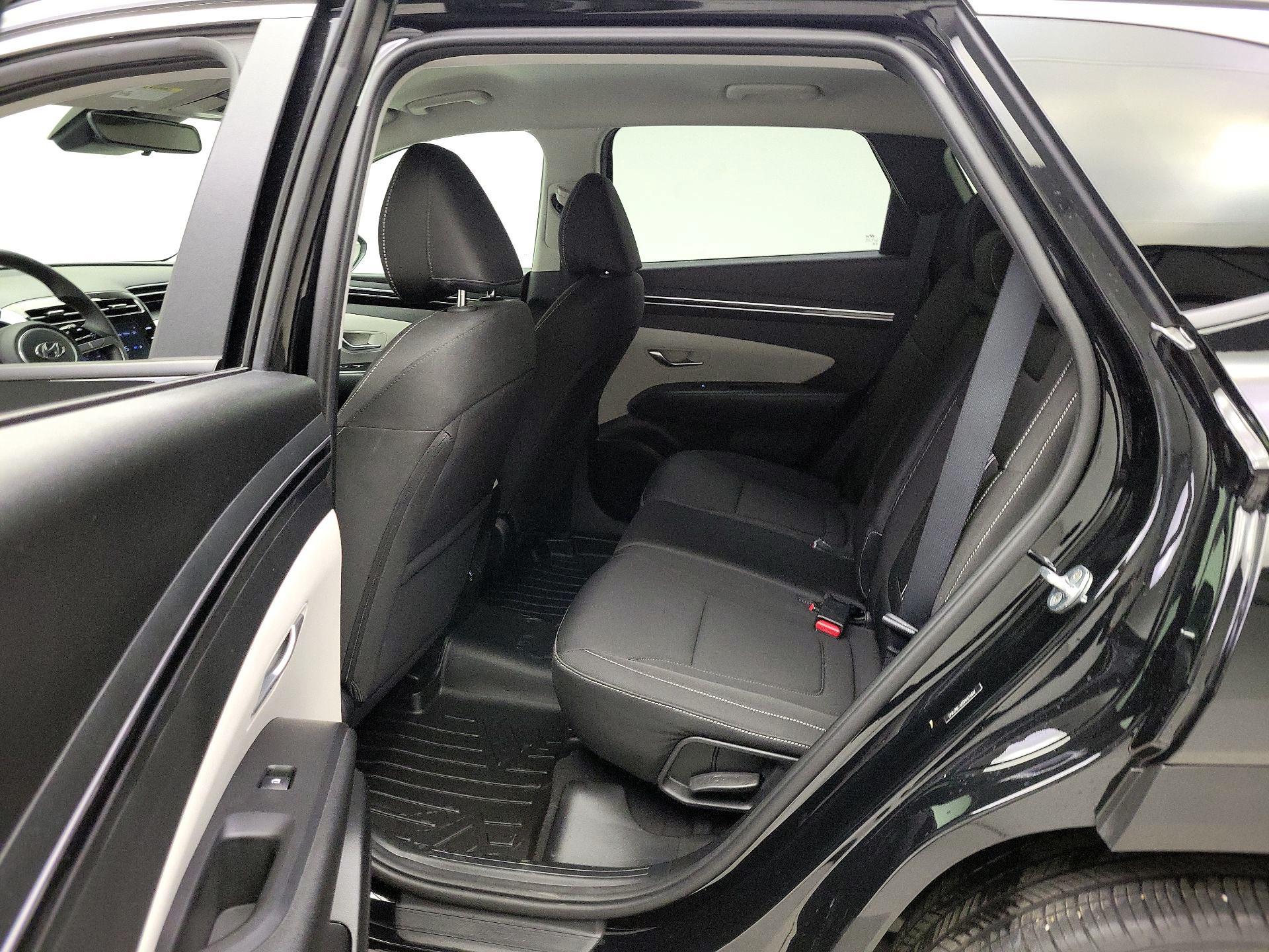 Thumbnail: 2023 Hyundai Tucson - 18