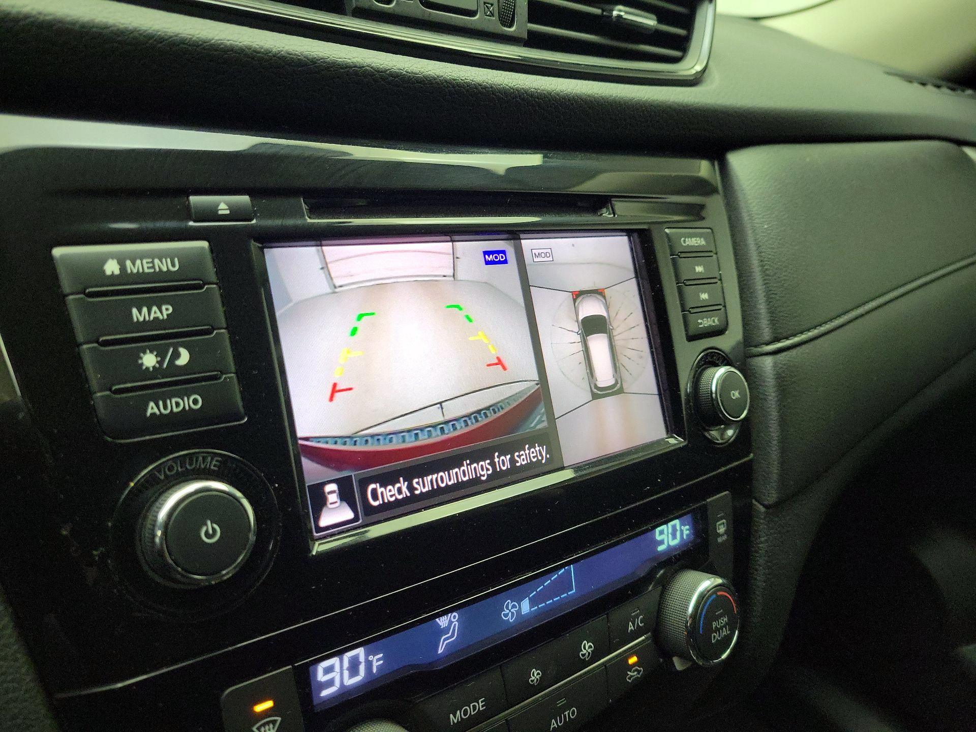 Thumbnail: 2019 Nissan Rogue - 15