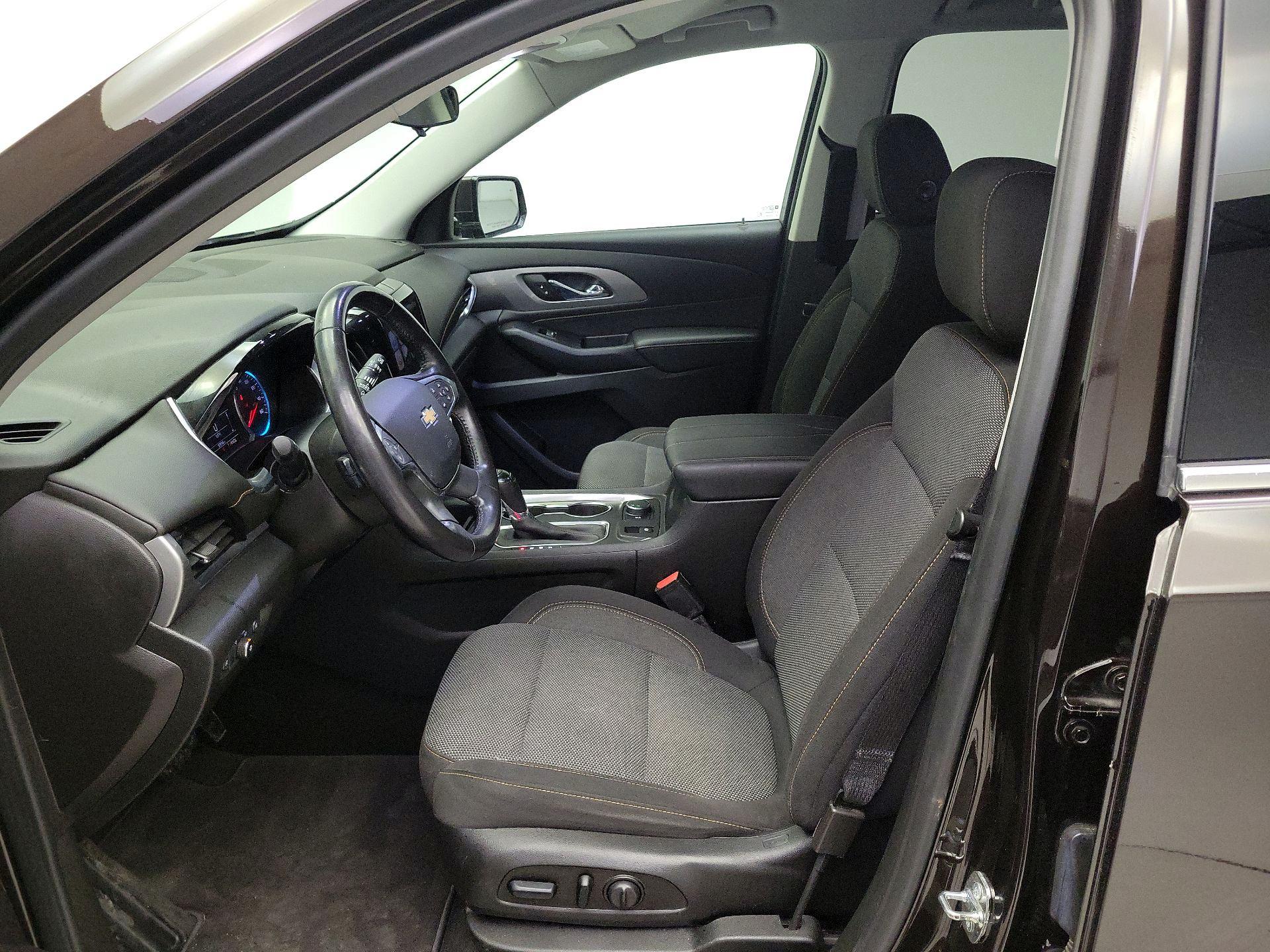 Thumbnail: 2019 Chevrolet Traverse - 11